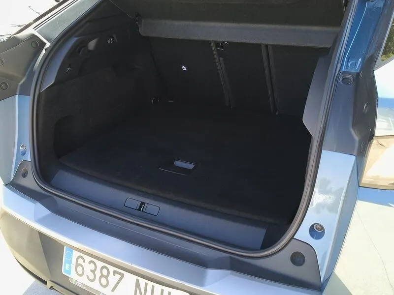 Peugeot 3008 Hybrid 145 Allure 1.2 - foto 34