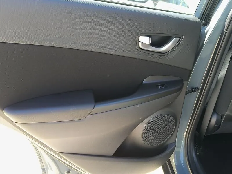 Hyundai Kona 1.6 GDI HEV Maxx - foto 34