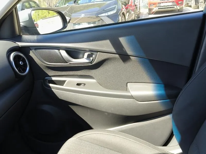 Hyundai Kona 1.6 GDI HEV Maxx - foto 20
