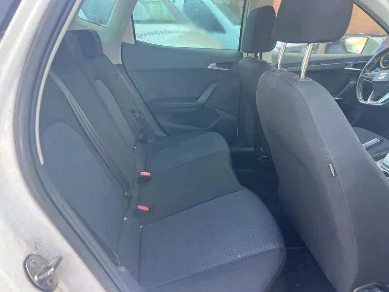 SEAT Arona 1.0 TSI Style Plus - foto 22