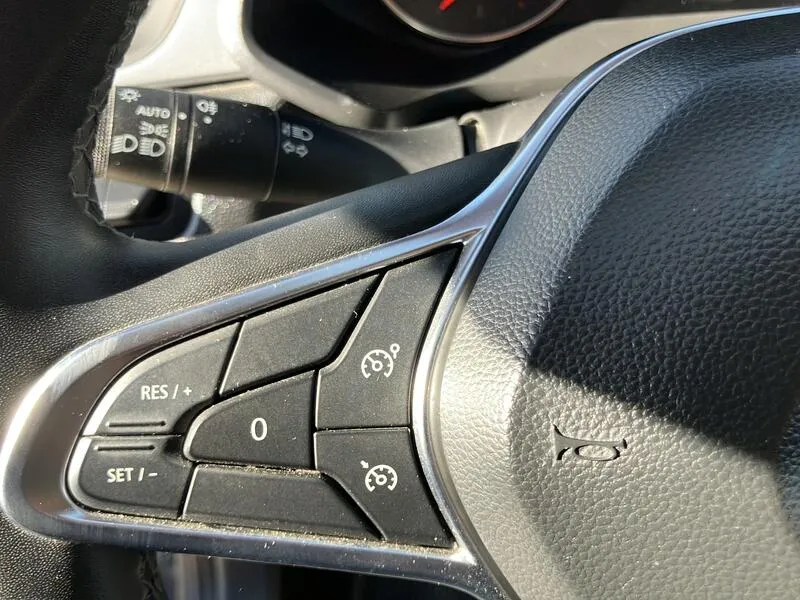 Renault Captur Equilibre TCe - foto 39