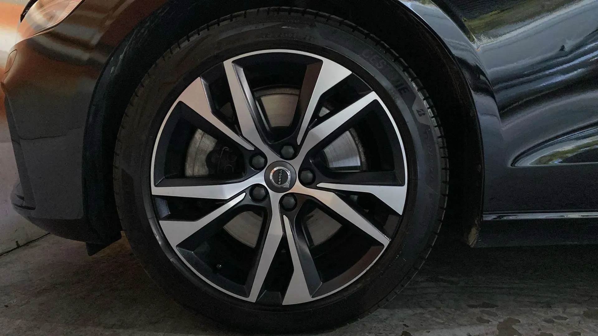 Volvo V60 2.0 T6 AWD Recharge R-Design - foto 21