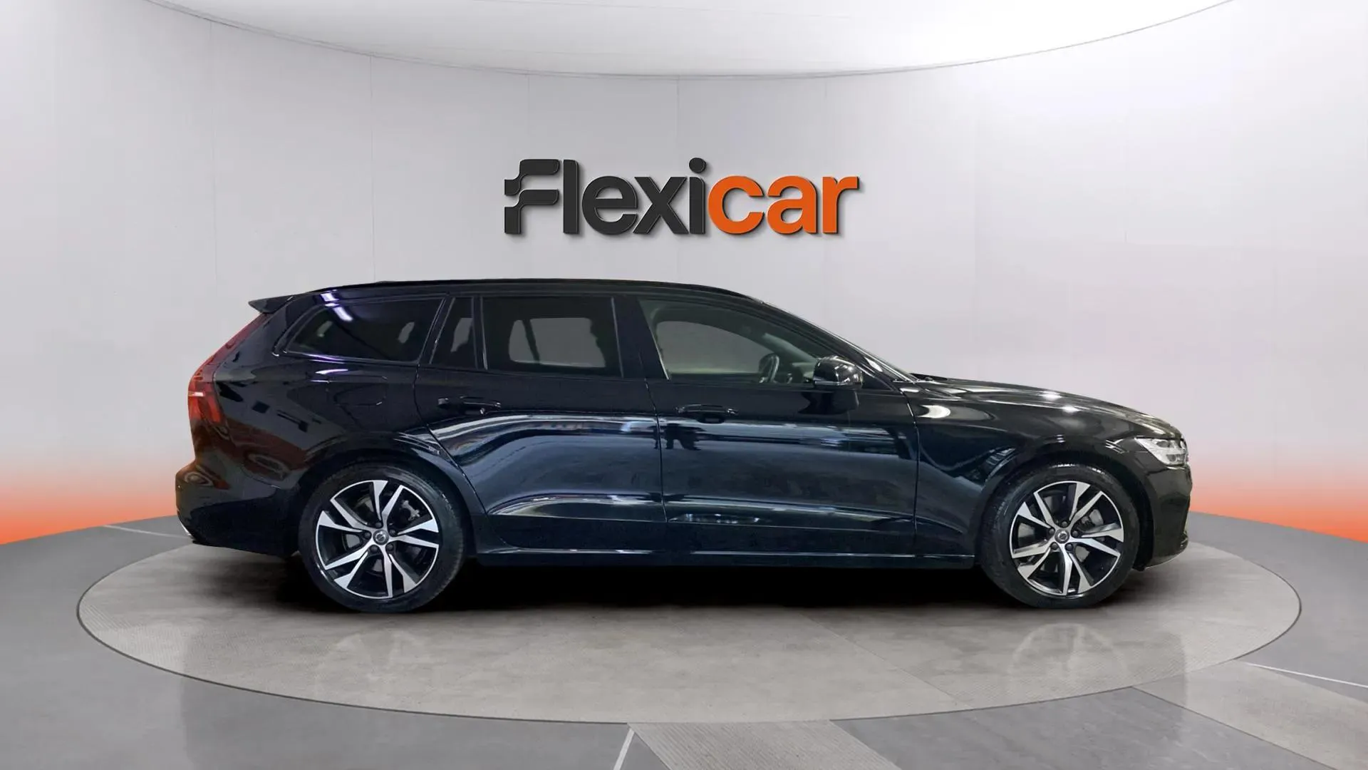 Volvo V60 2.0 T6 AWD Recharge R-Design - foto 5