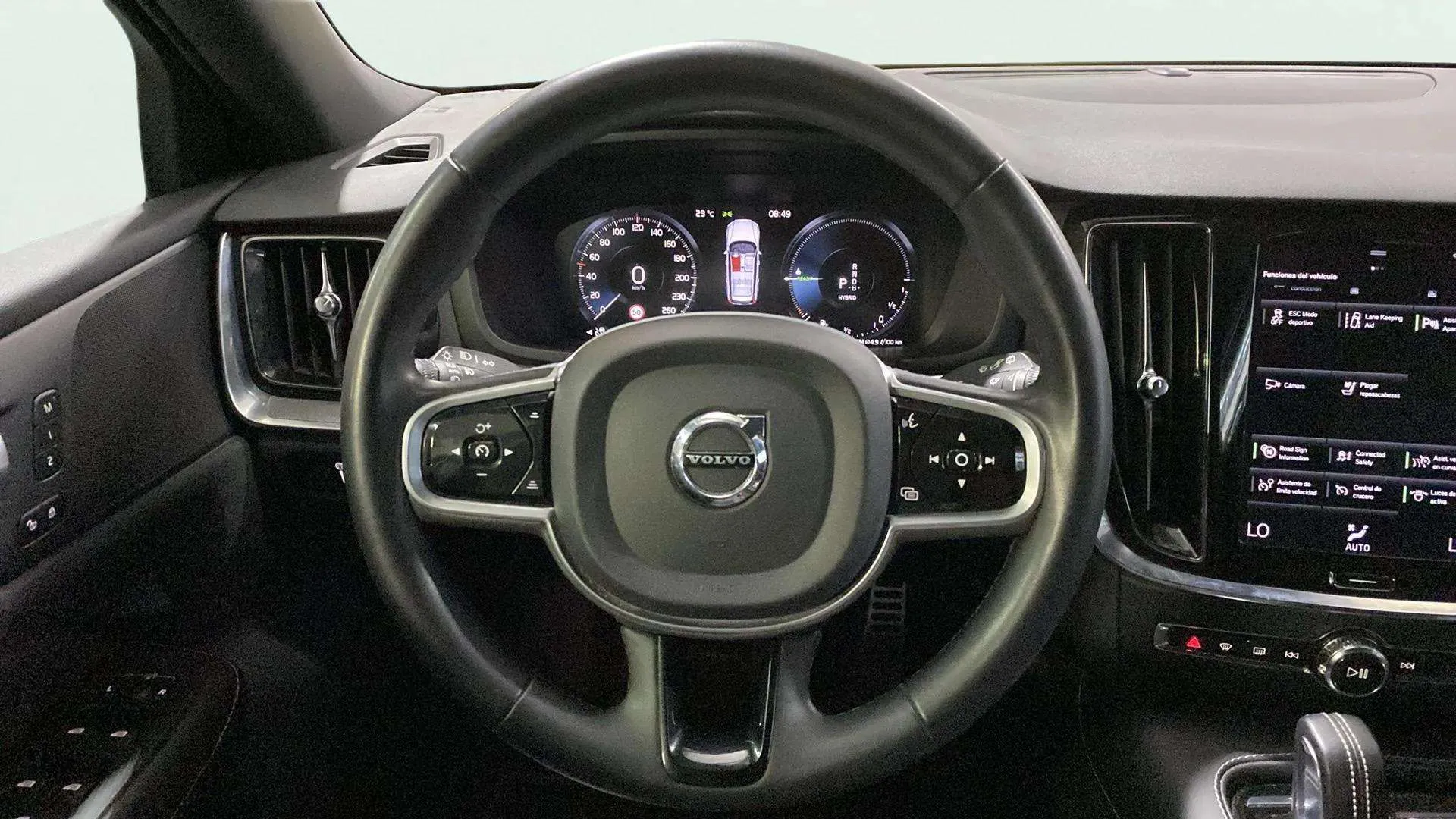 Volvo V60 2.0 T6 AWD Recharge R-Design - foto 15