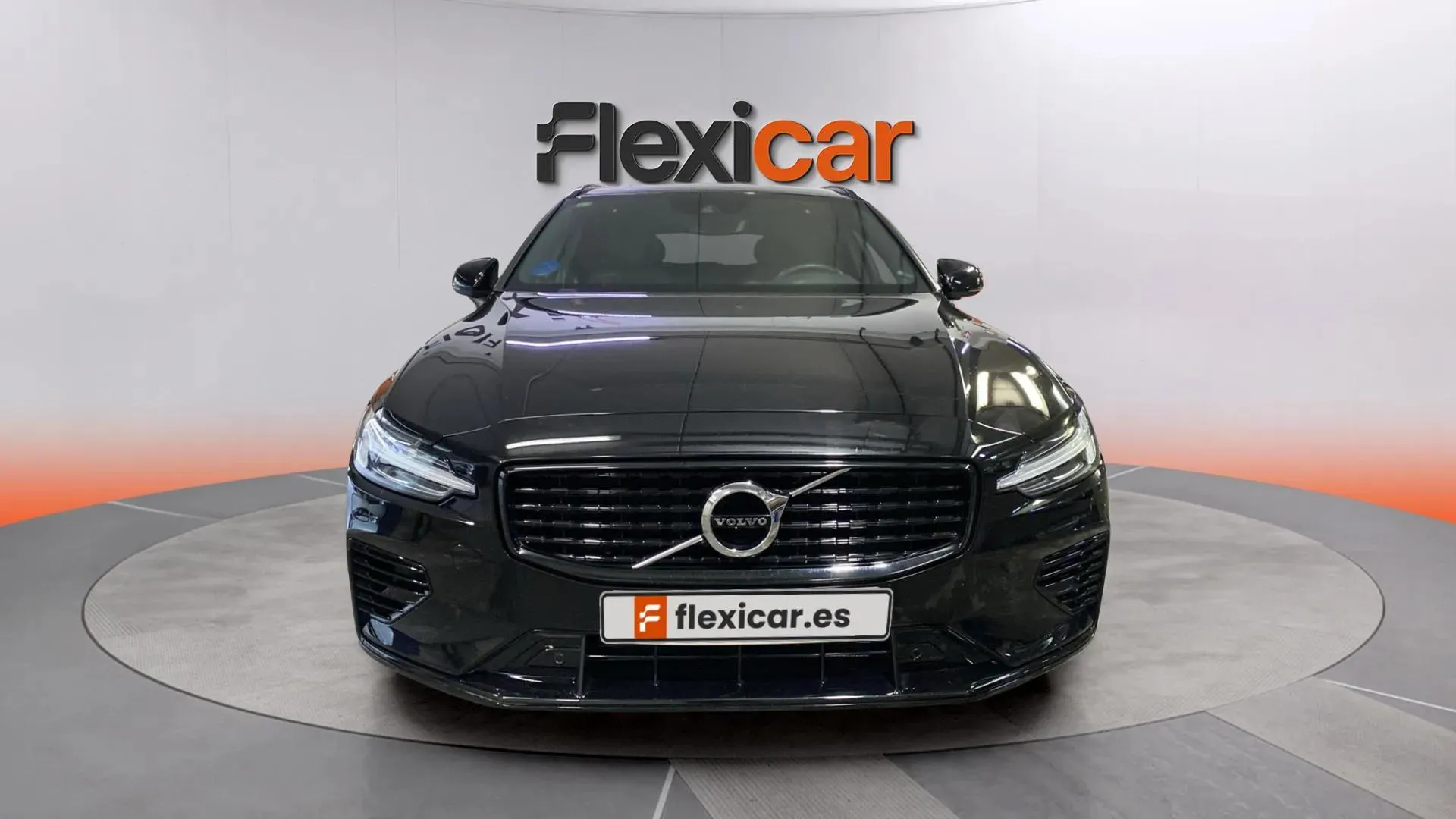 Volvo V60 2.0 T6 AWD Recharge R-Design - foto 2