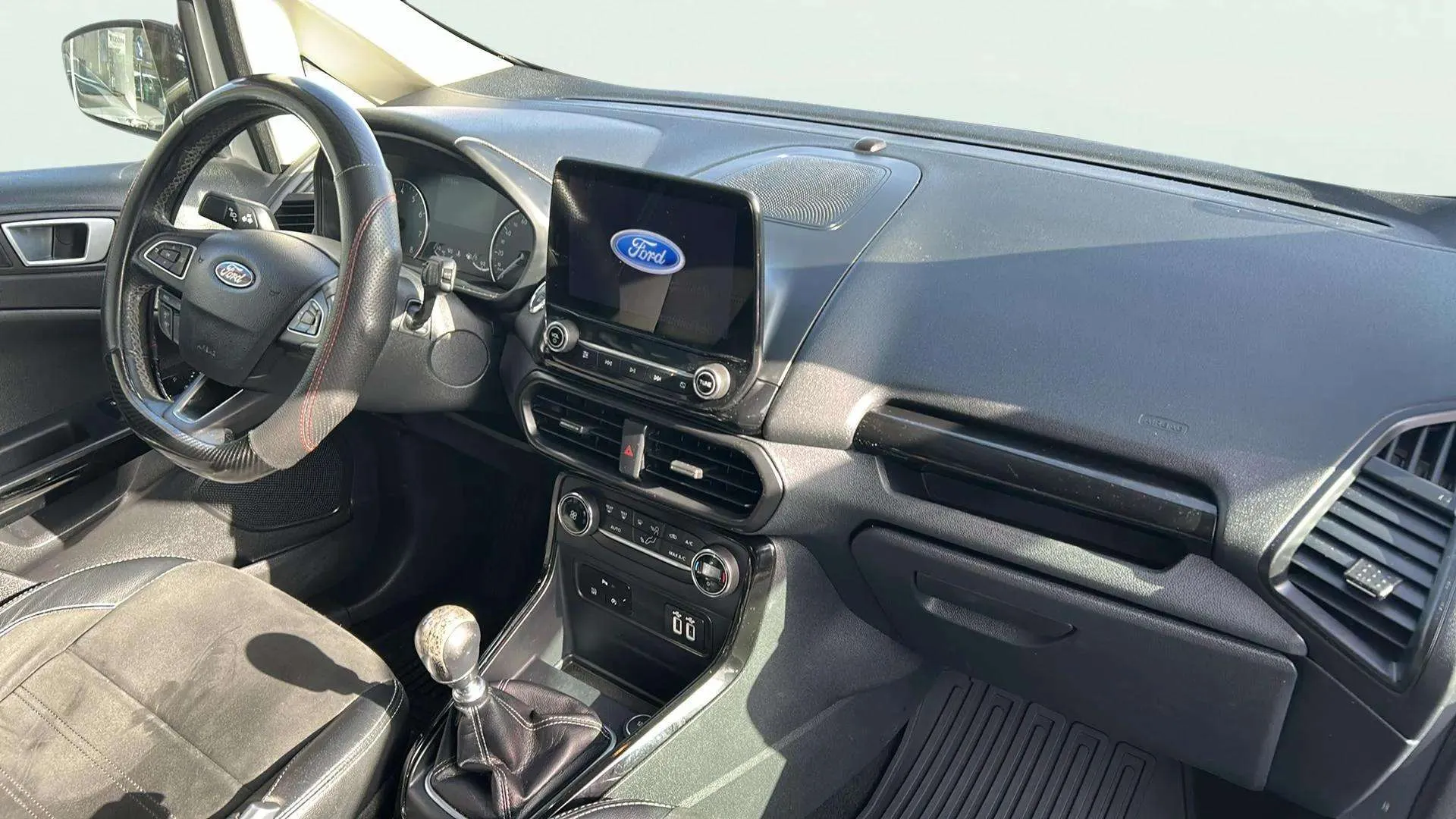 Ford EcoSport 1.0T EcoBoost ST Line - foto 19