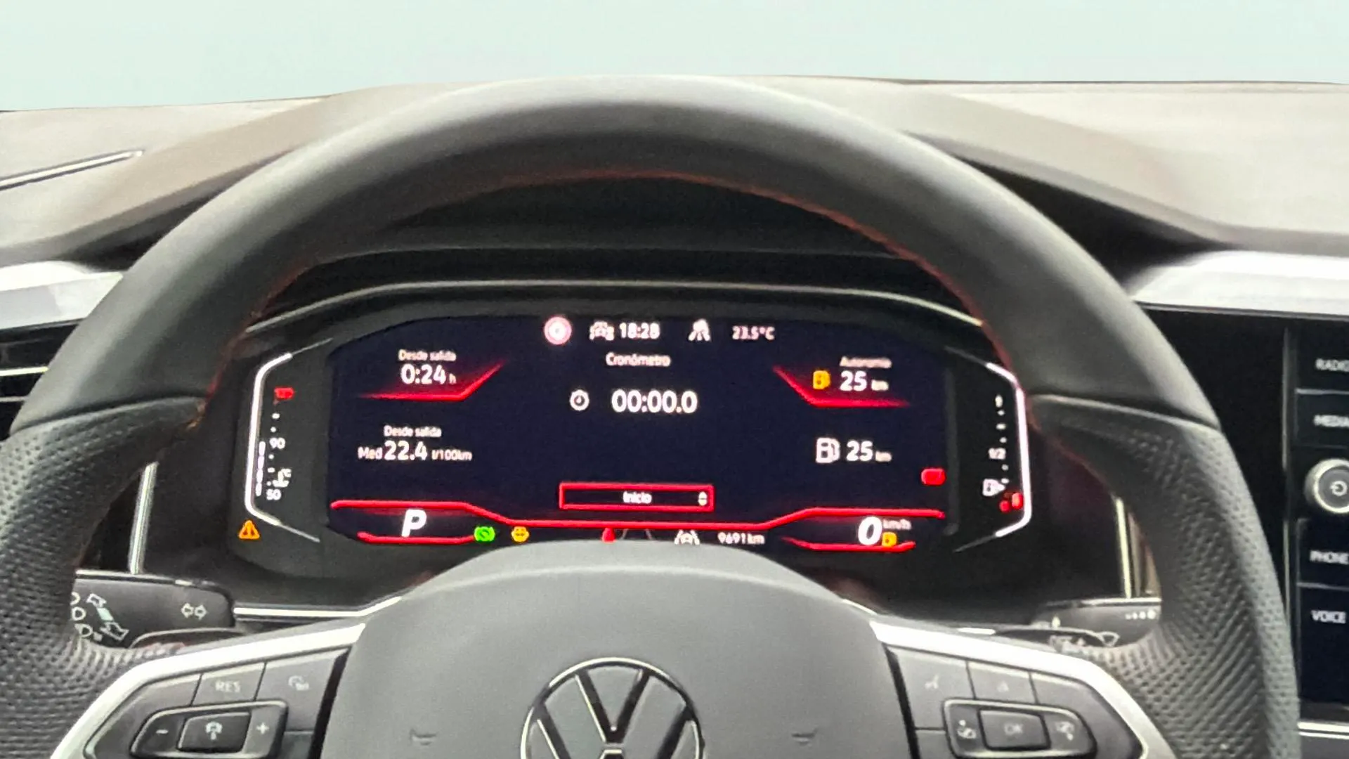 Volkswagen Polo GTI 2.0 TSI DSG - foto 12