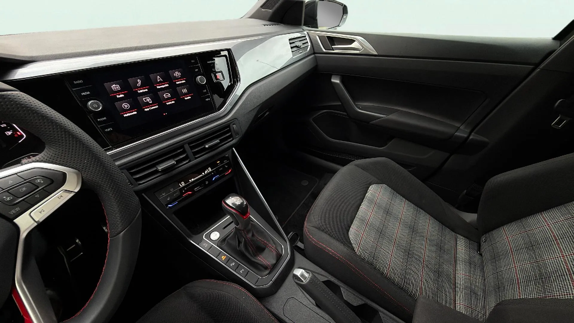 Volkswagen Polo GTI 2.0 TSI DSG - foto 17