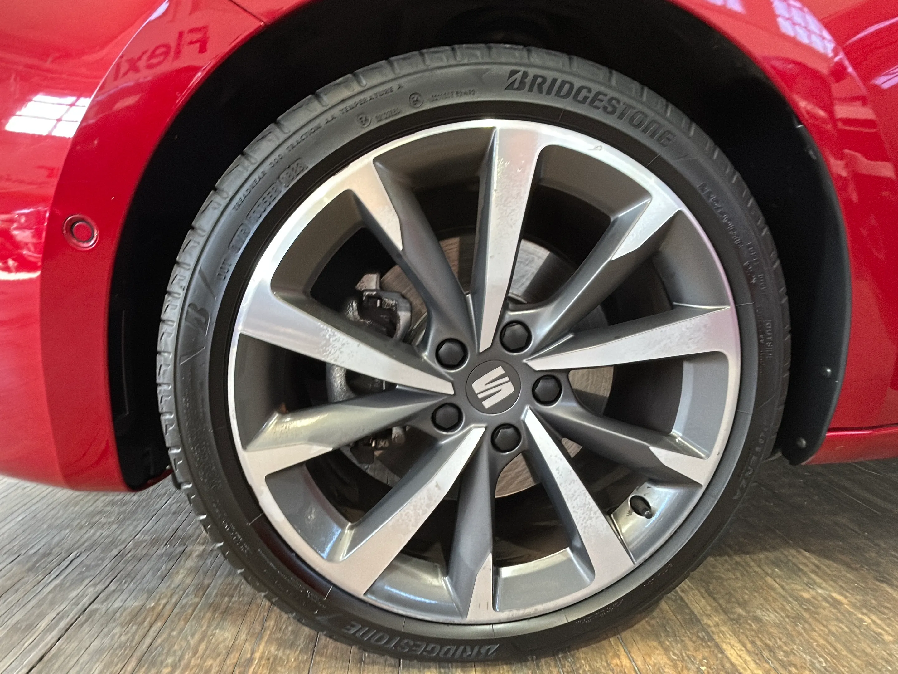 SEAT León 1.5 eTSI DSG-7 FR Launch P L - foto 29