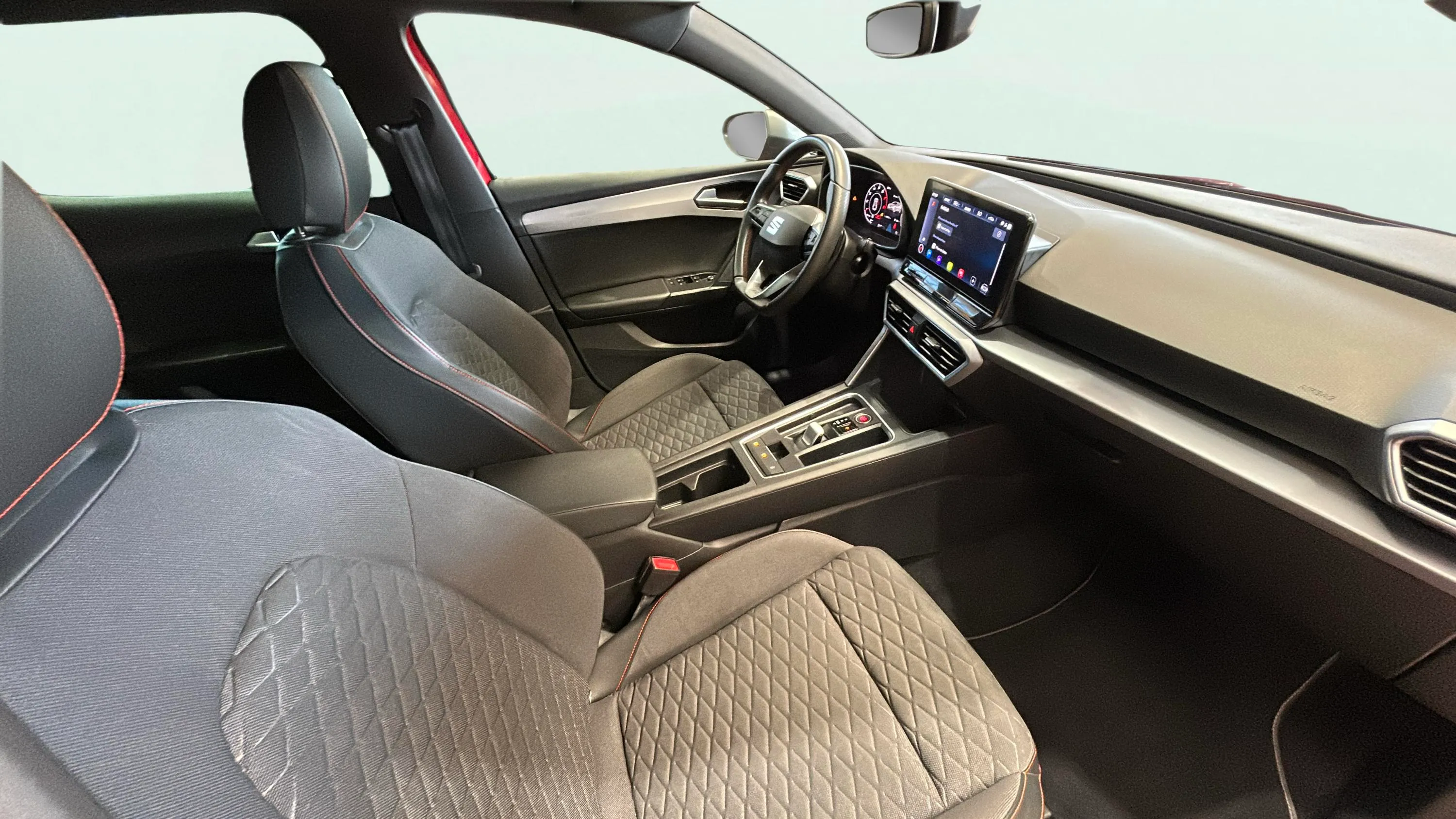 SEAT León 1.5 eTSI DSG-7 FR Launch P L - foto 14
