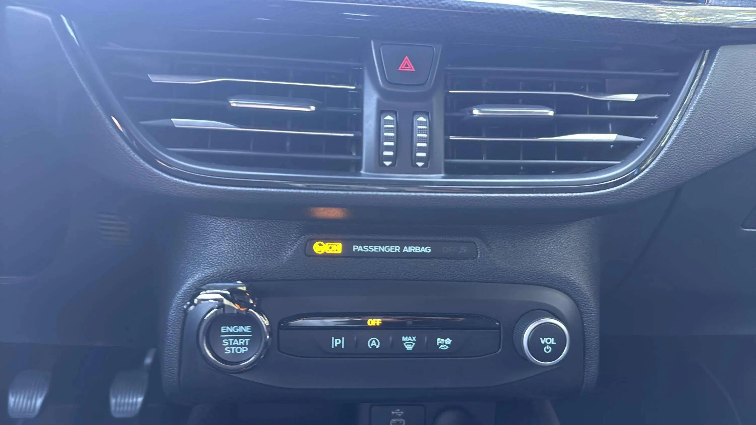 Ford Focus 1.0 EcoBoost MHEV ST-Line - foto 27