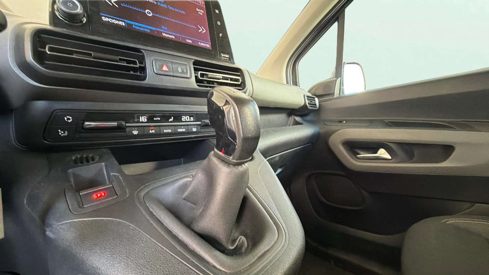 Peugeot Rifter Active Nav+ Standard BlueHDi - foto 25