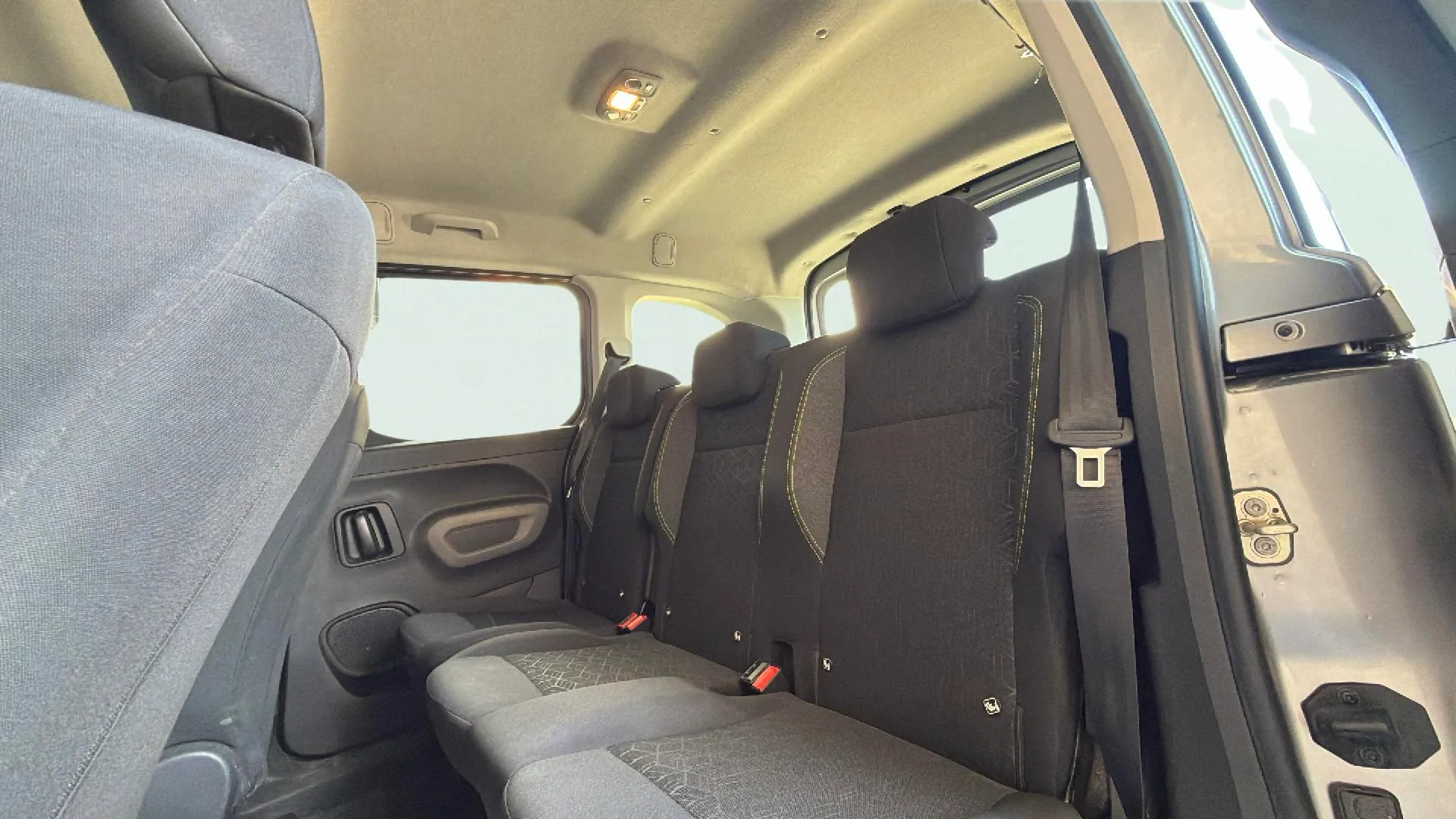 Peugeot Rifter Active Nav+ Standard BlueHDi - foto 32