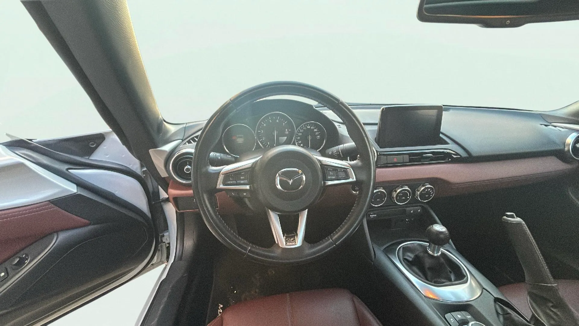 Mazda MX-5 1.5 Evolution Nav ST - foto 7