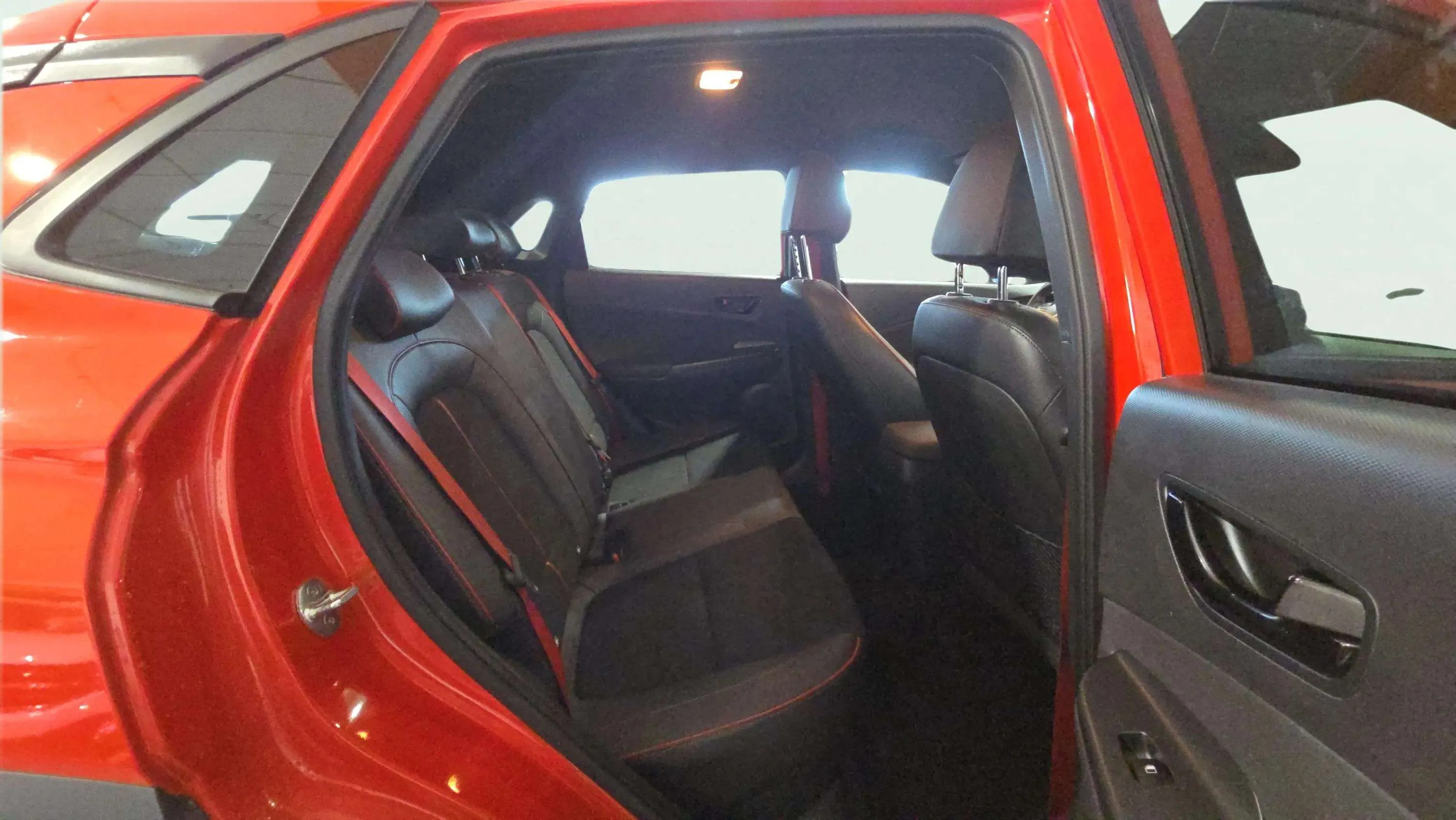 Hyundai Kona 1.0 T-GDi Essence 4x2 - foto 18