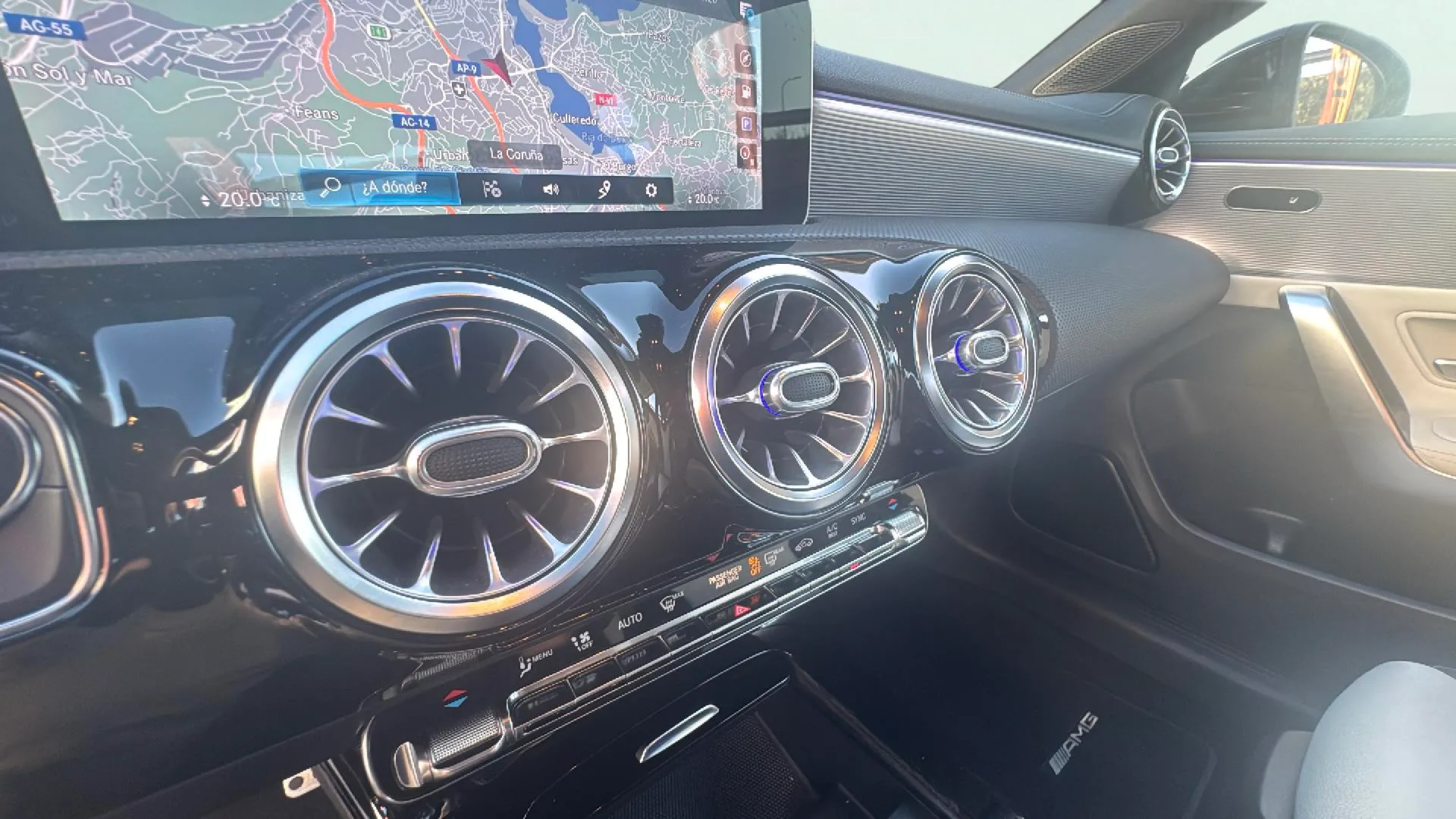 Mercedes-Benz CLA 200 D DCT - foto 23