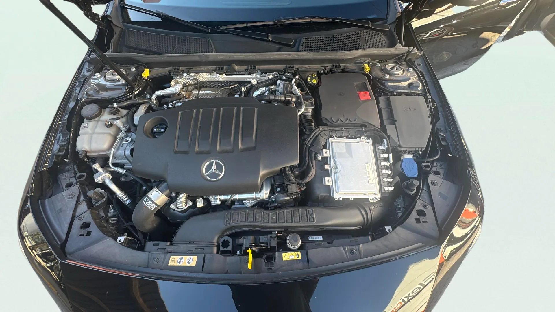 Mercedes-Benz CLA 200 D DCT - foto 30