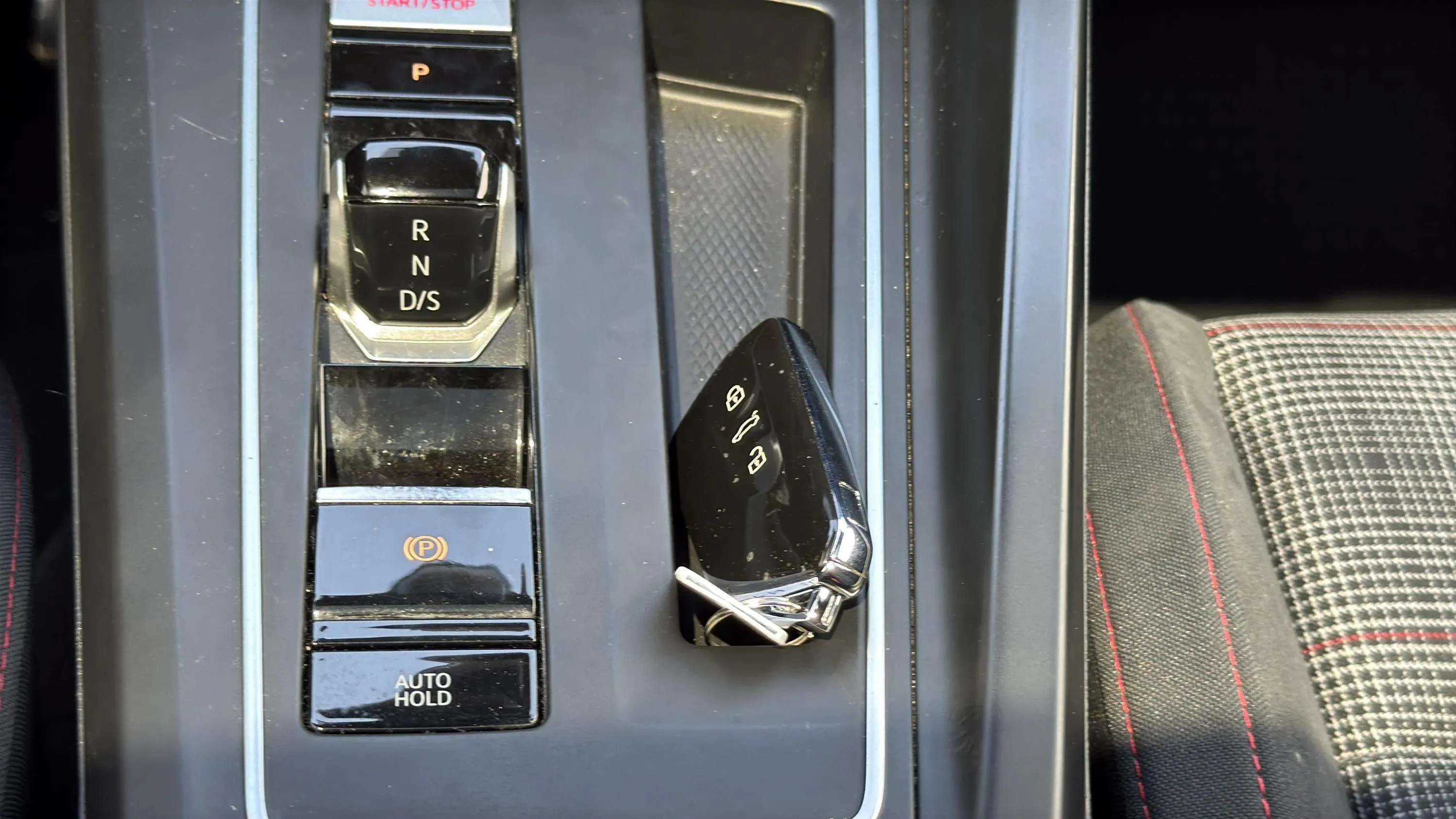 Volkswagen Golf GTI 2.0 TSI DSG - foto 22