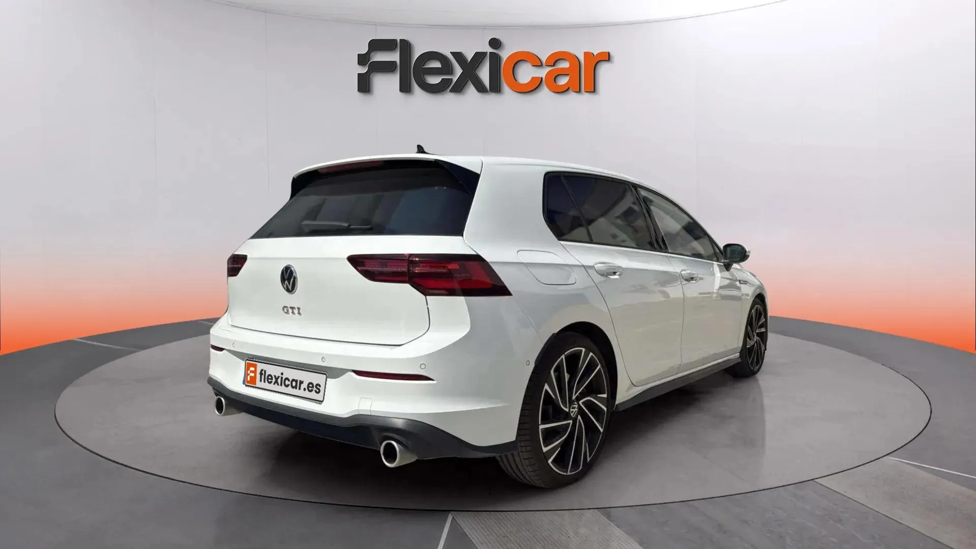 Volkswagen Golf GTI 2.0 TSI DSG - foto 6