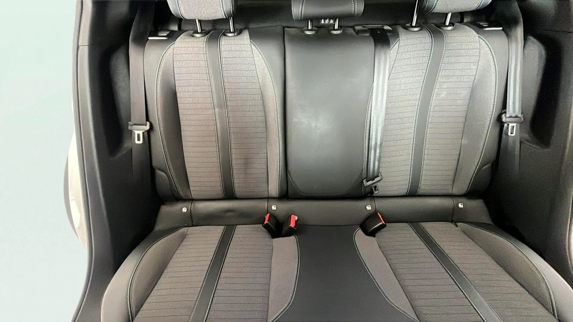 Peugeot 2008 Allure Pack BlueHDi - foto 14