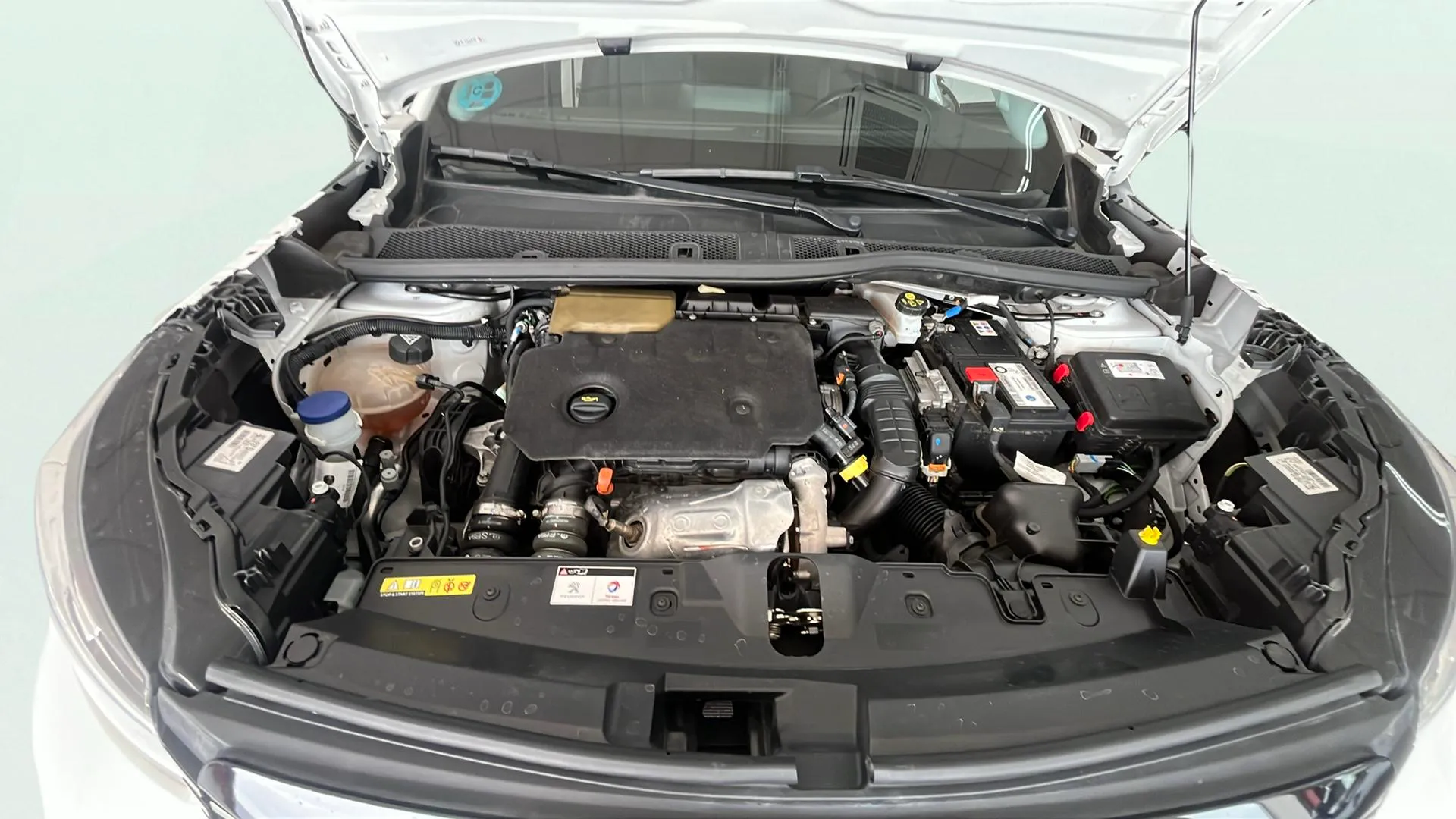 Peugeot 2008 Allure Pack BlueHDi - foto 18
