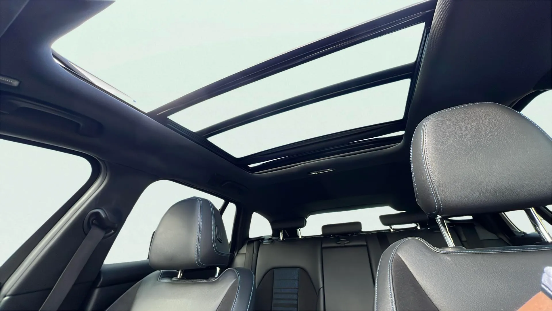 BMW Serie 3 330i Touring - foto 25