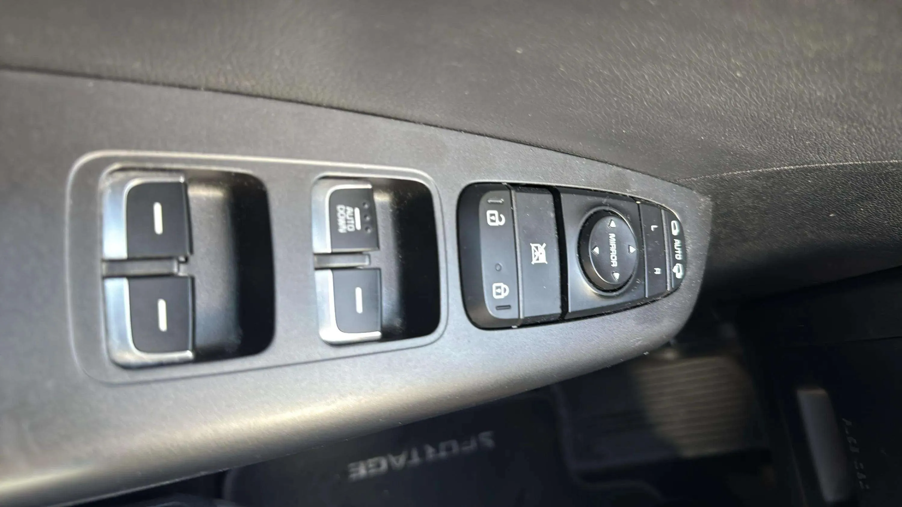 Kia Sportage 1.6 CRDi Business 4x2 - foto 17