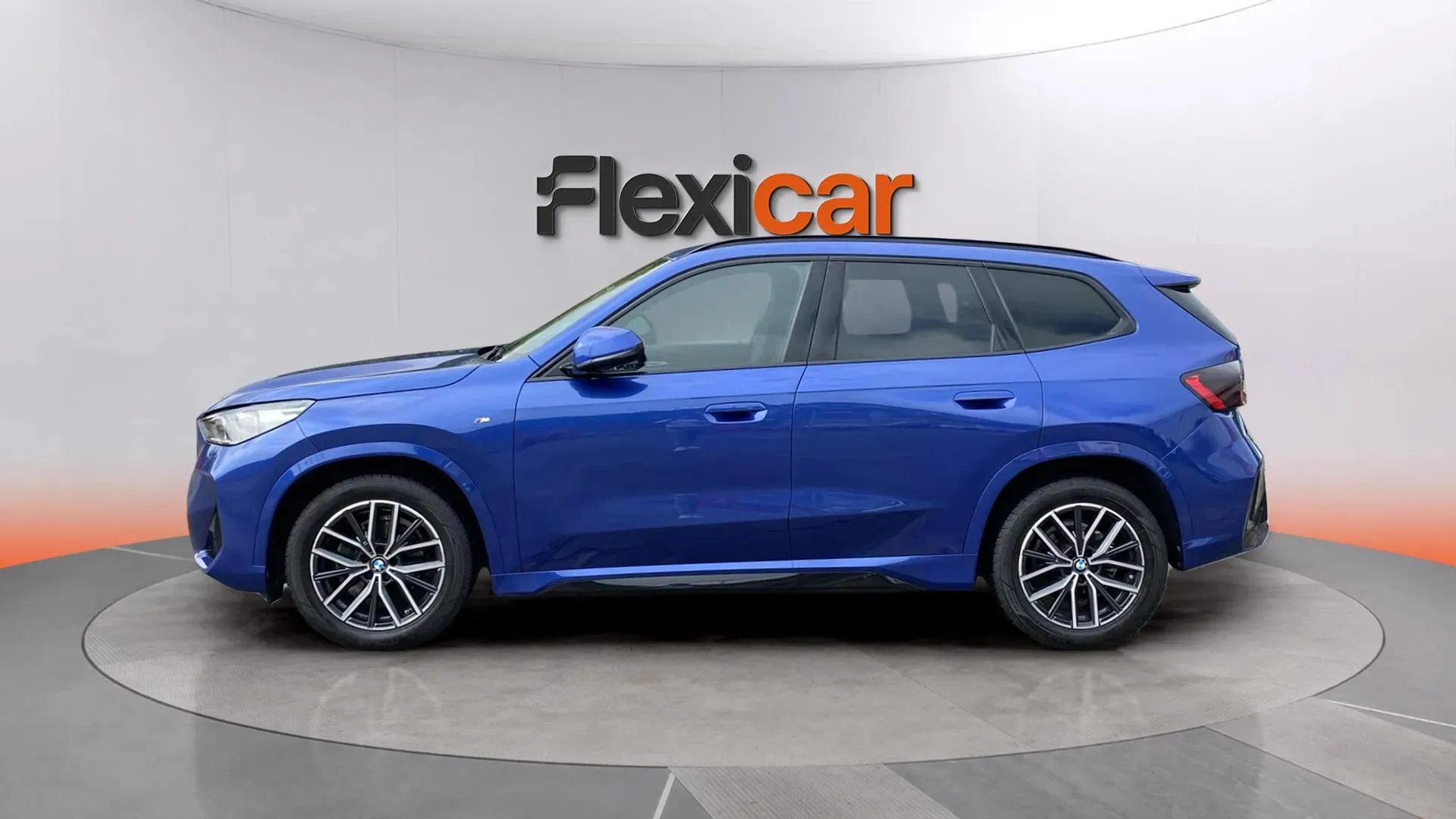 BMW X1 sDrive18i - foto 4