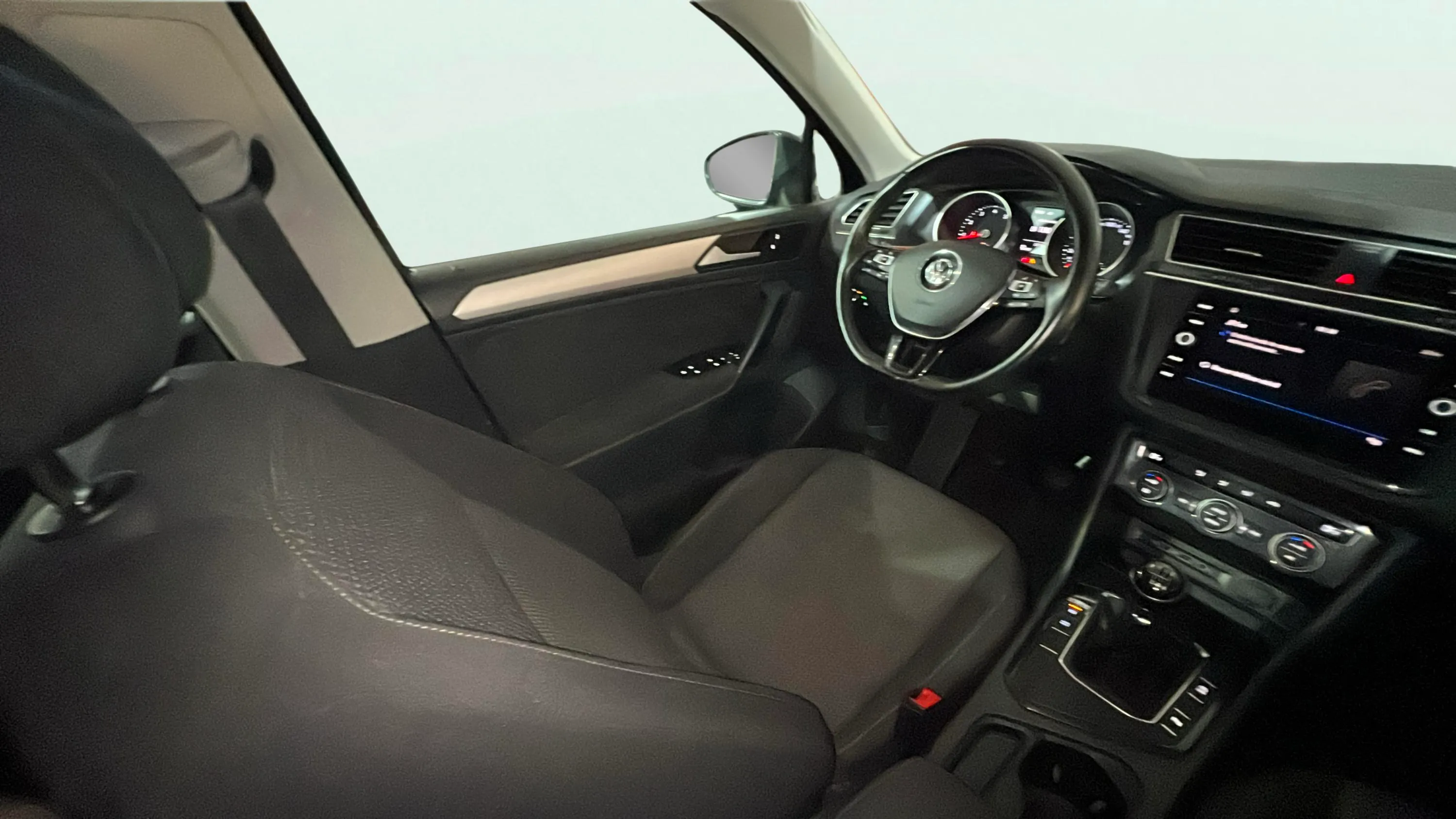 Volkswagen Tiguan Advance 1.5 TSI - foto 9