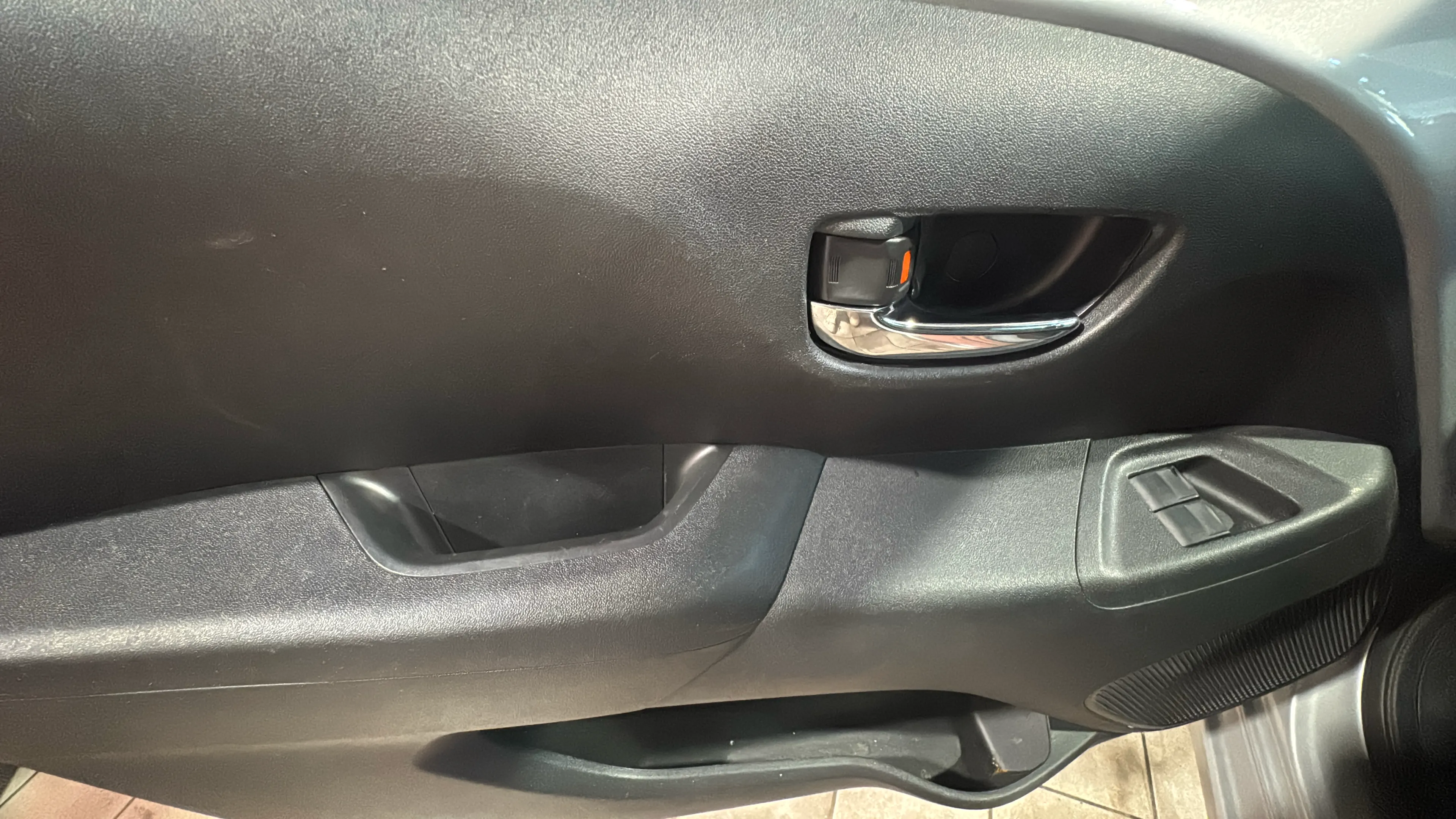 Toyota Aygo 1.0 70 x-play - foto 27