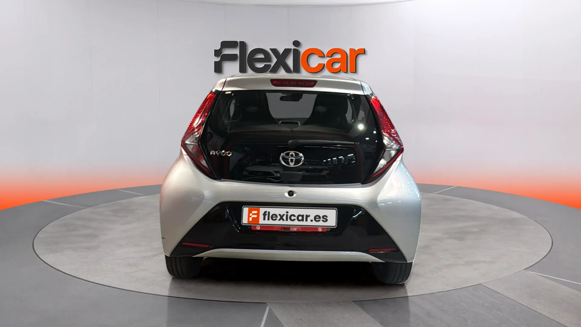Toyota Aygo 1.0 70 x-play - foto 6