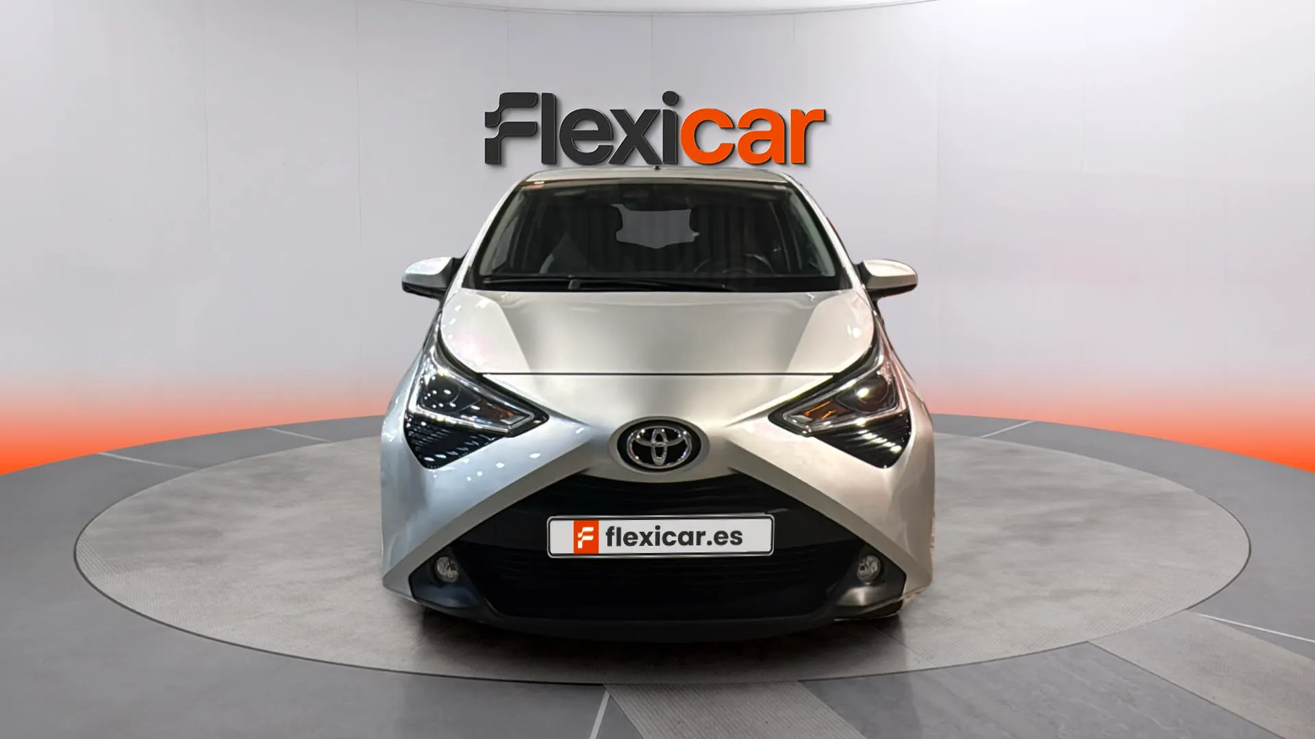 Toyota Aygo 1.0 70 x-play - foto 2