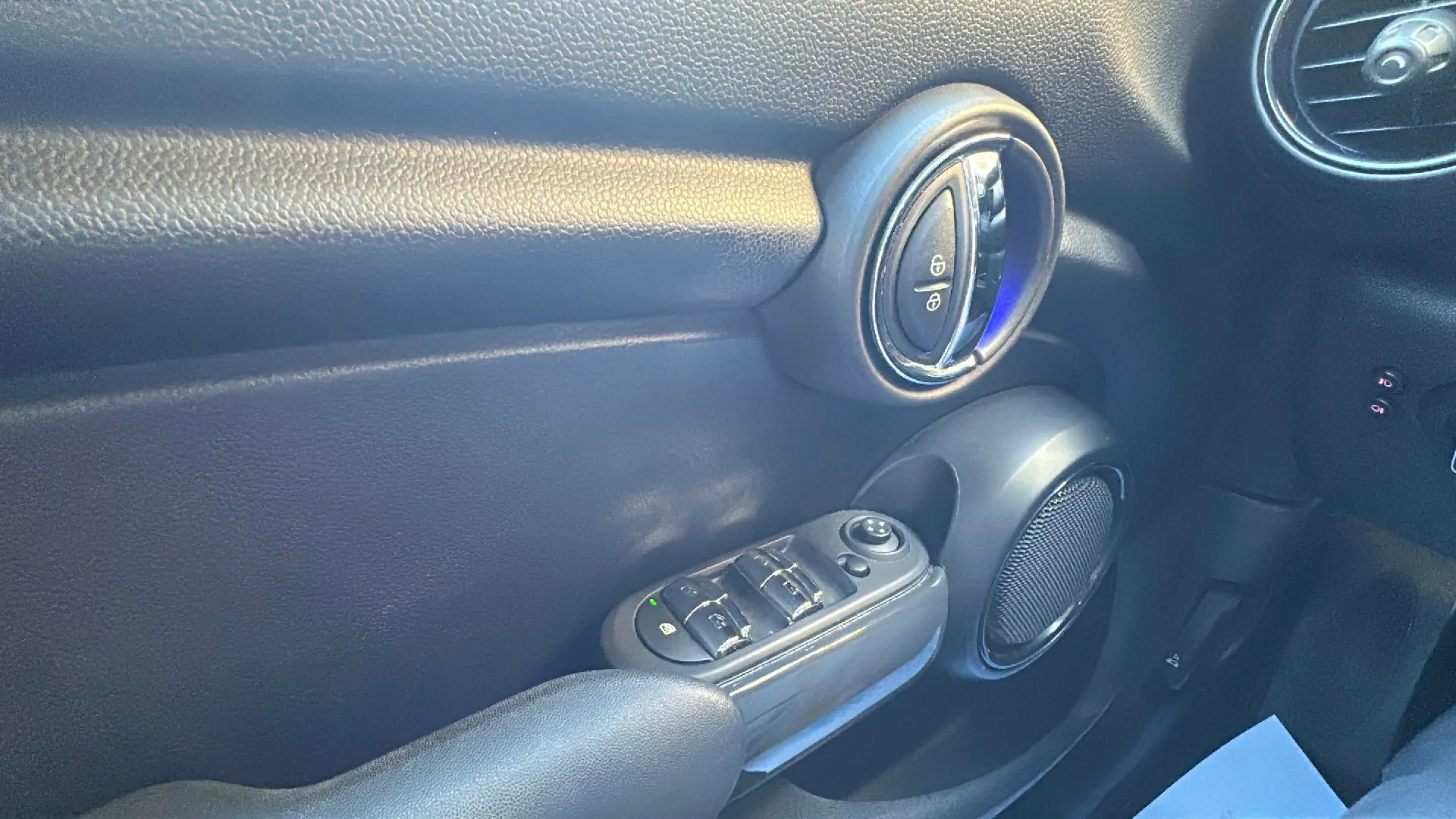 MINI Cooper One - foto 23