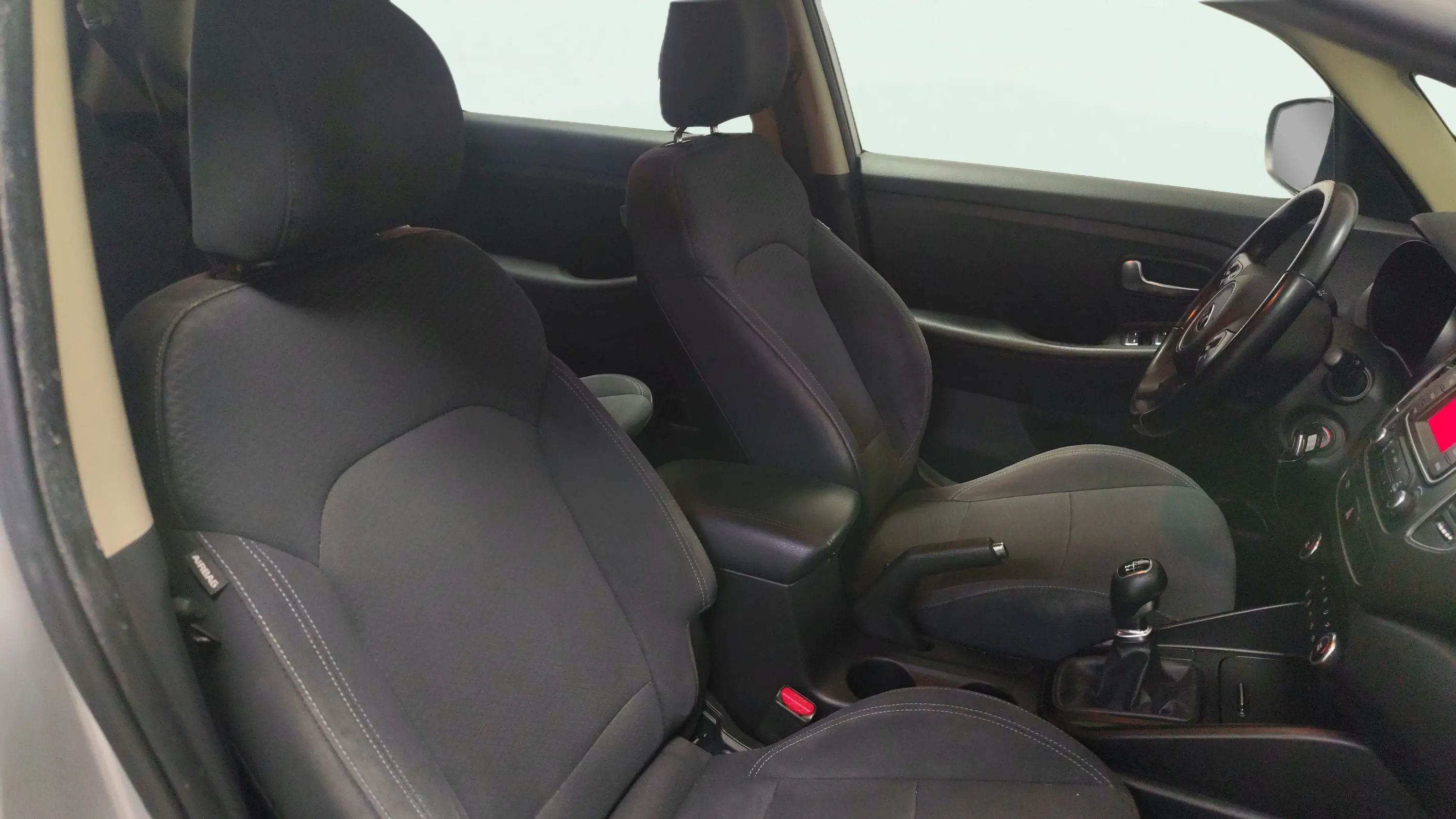 Kia Carens 1.7 CRDi VGT Basic Eco-Dyn - foto 24