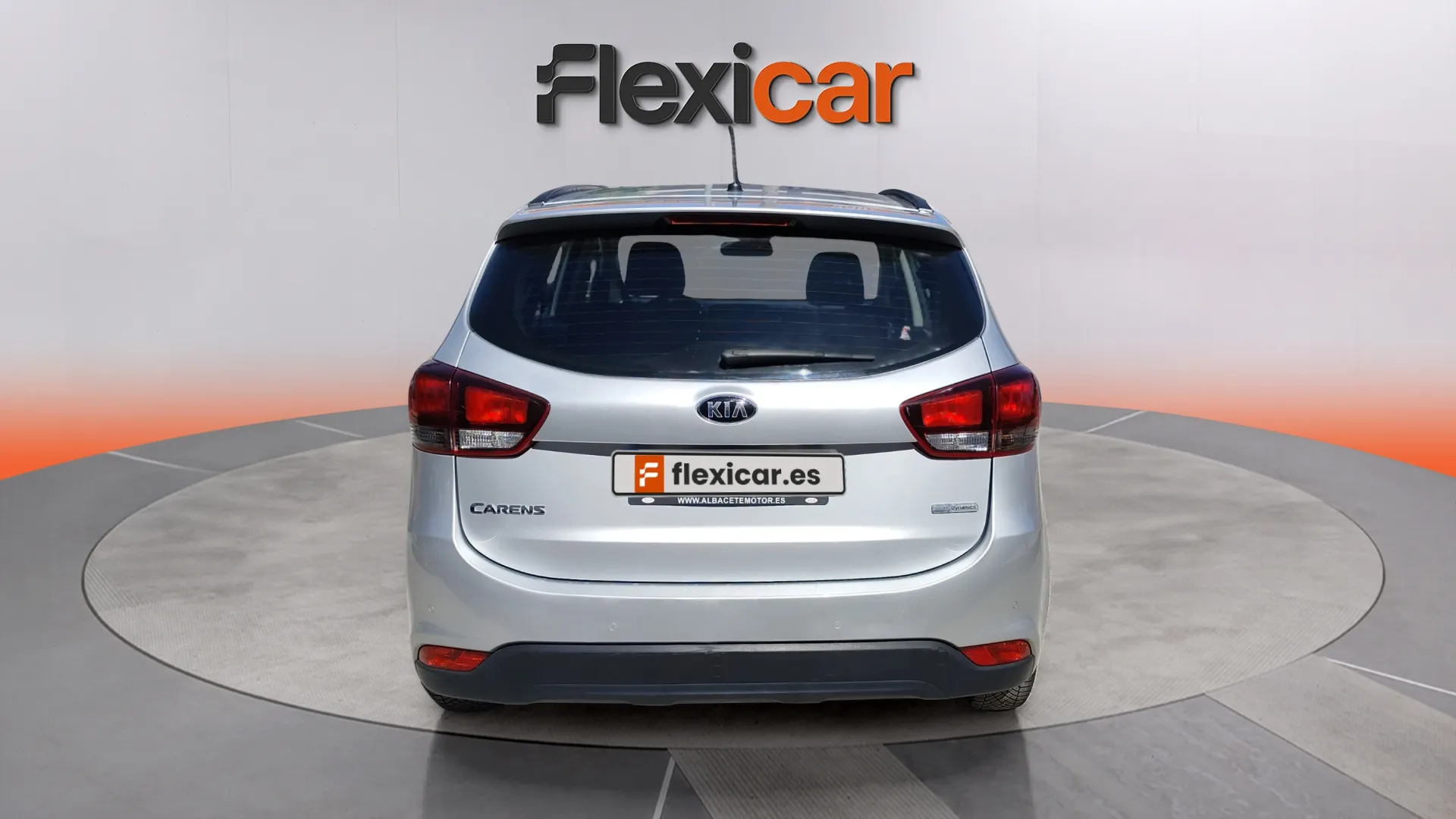 Kia Carens 1.7 CRDi VGT Basic Eco-Dyn - foto 6