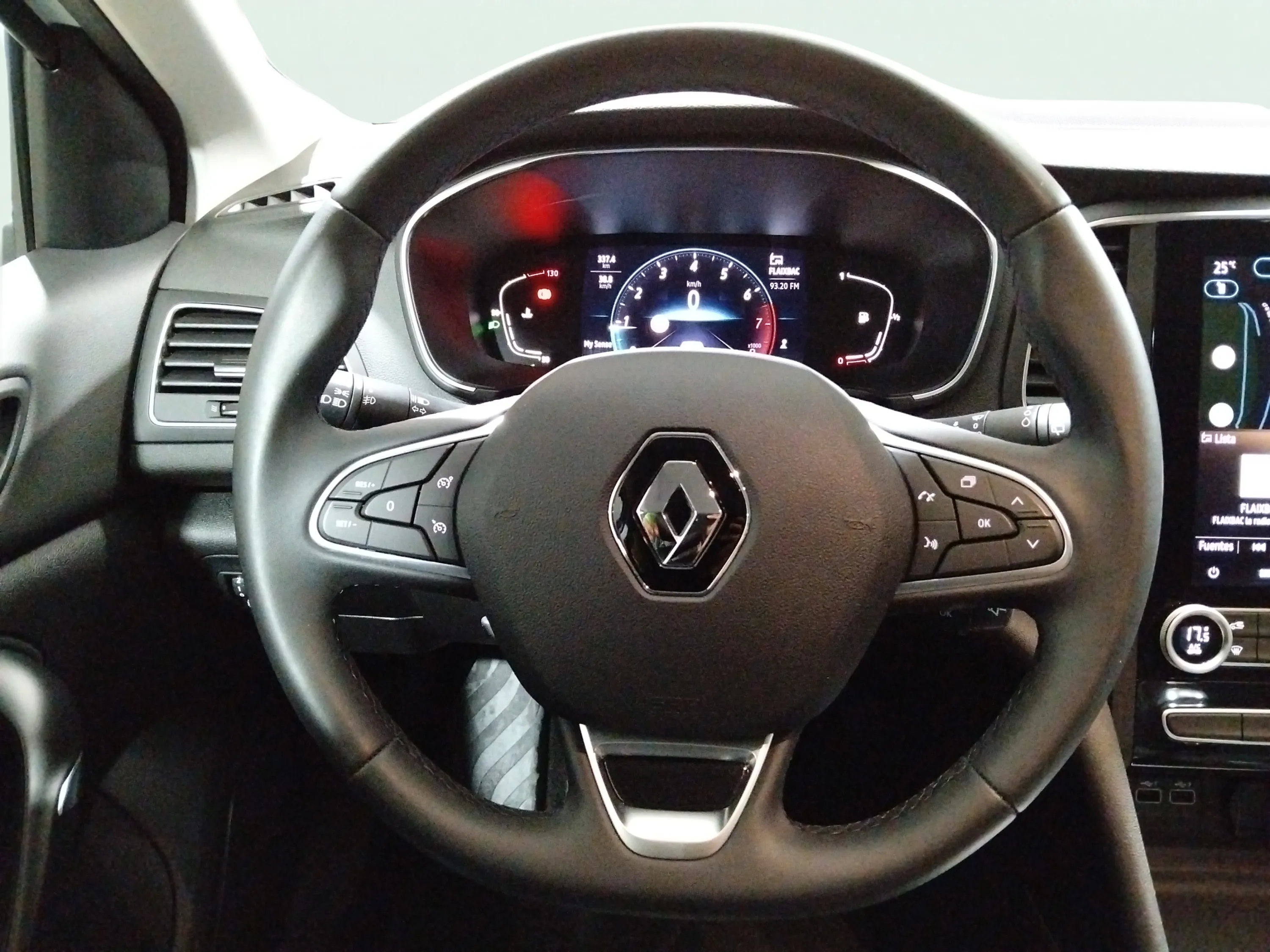 Renault Mégane Intens TCe GPF - foto 11
