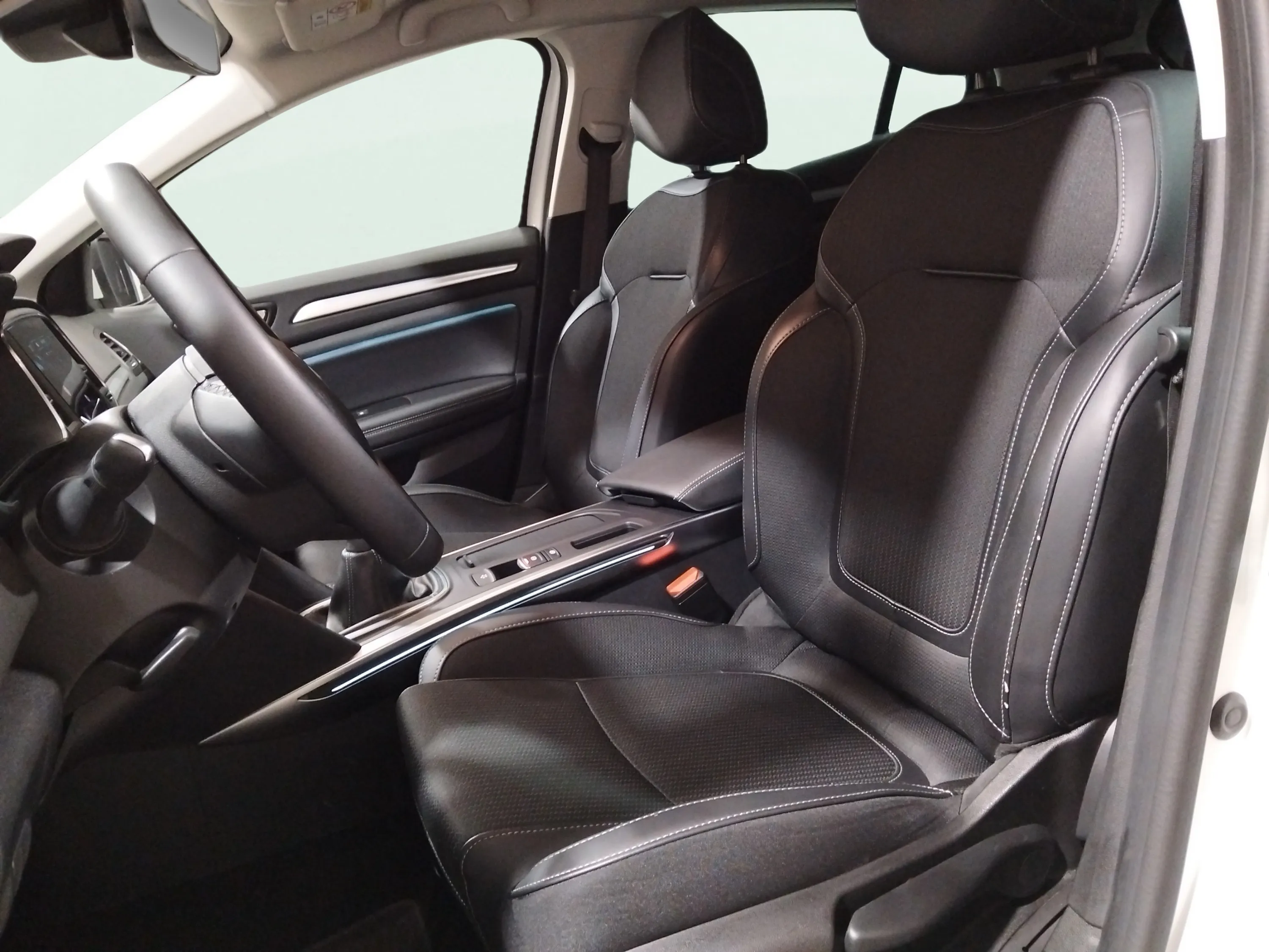 Renault Mégane Intens TCe GPF - foto 14