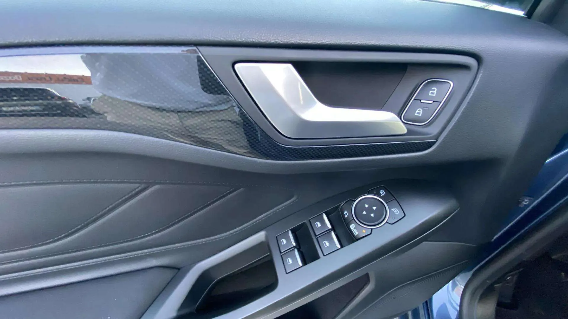 Ford Focus 1.0 EcoBoost ST-Line SB - foto 19