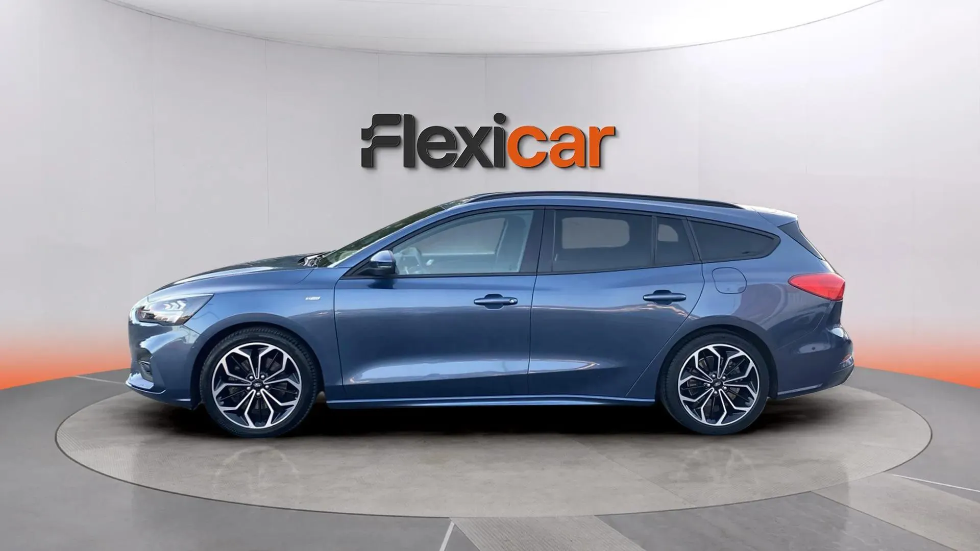Ford Focus 1.0 EcoBoost ST-Line SB - foto 4