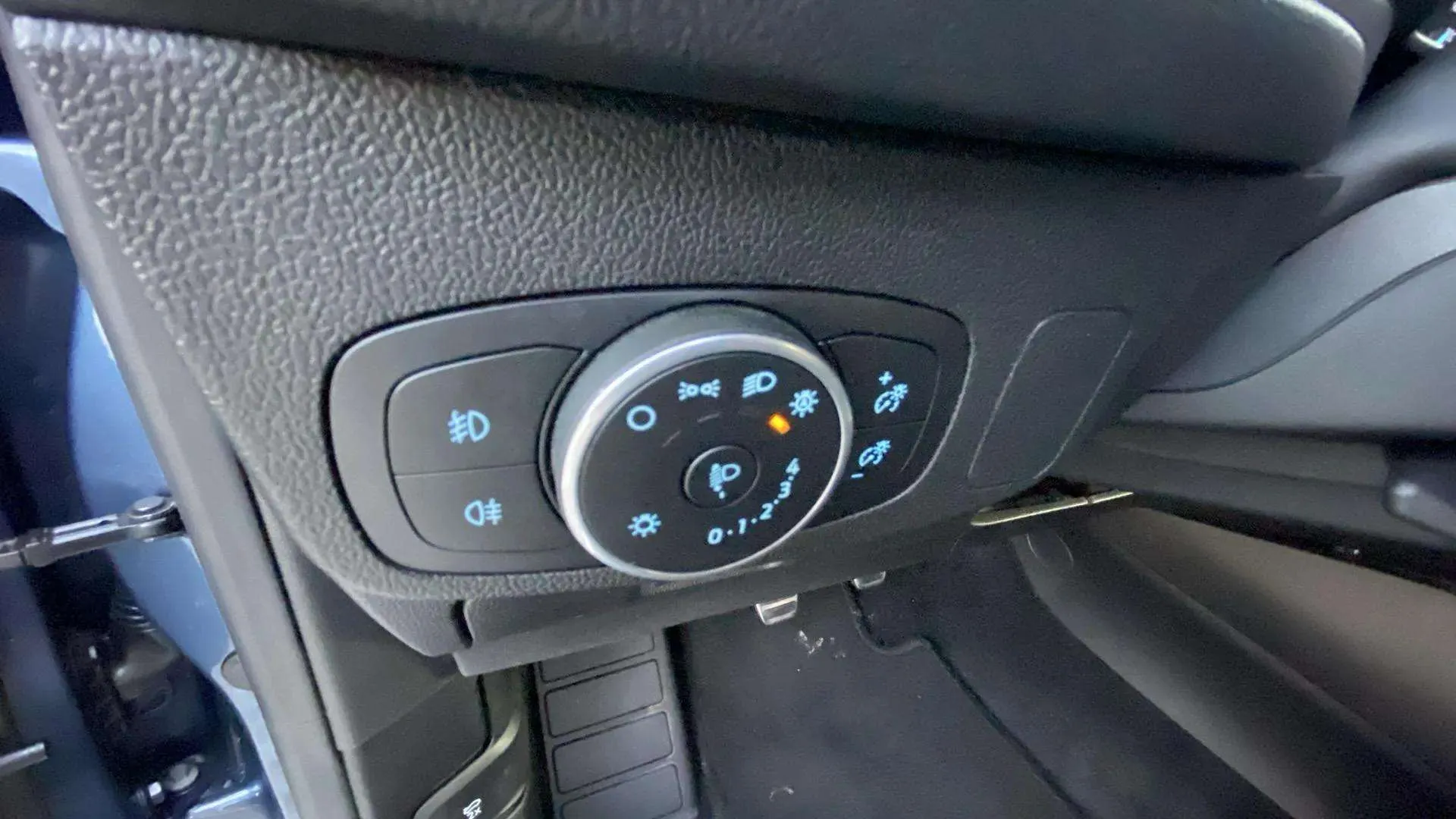 Ford Focus 1.0 EcoBoost ST-Line SB - foto 20