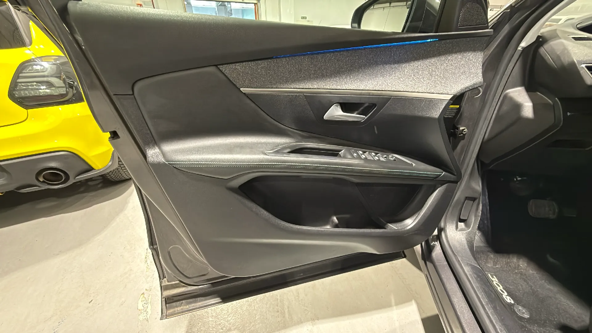 Peugeot 3008 1.6 PureTech GT EAT8 - foto 9