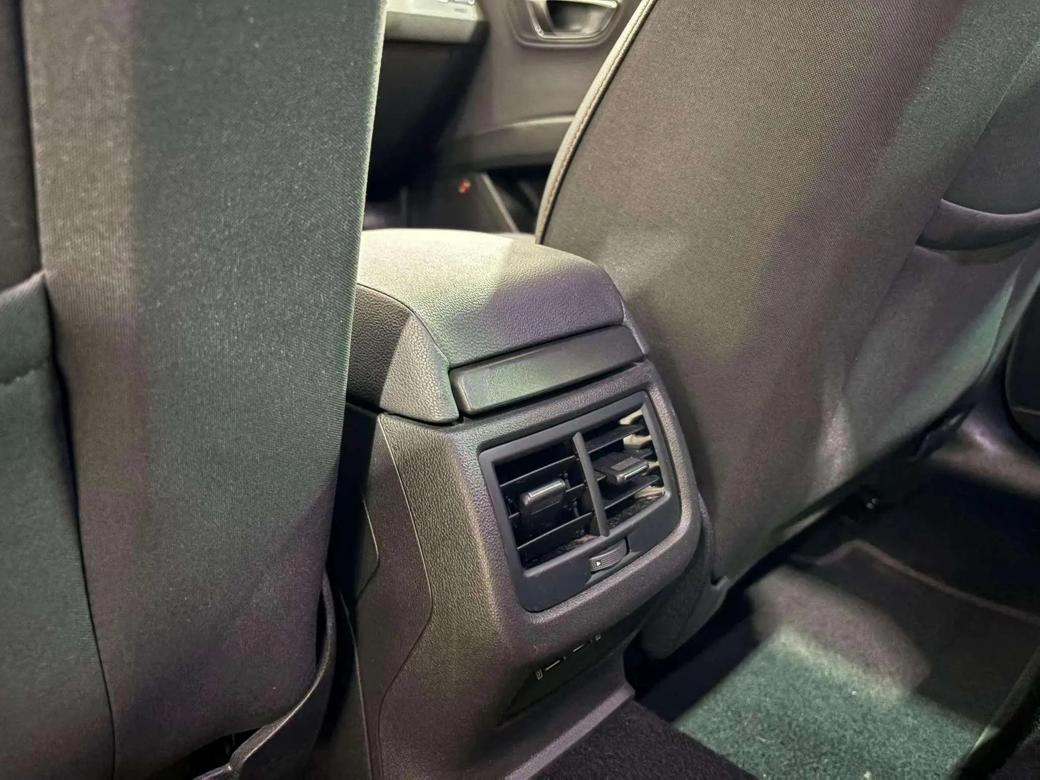 SEAT León ST 1.5 Ecotsi DSG-7 FR - foto 21