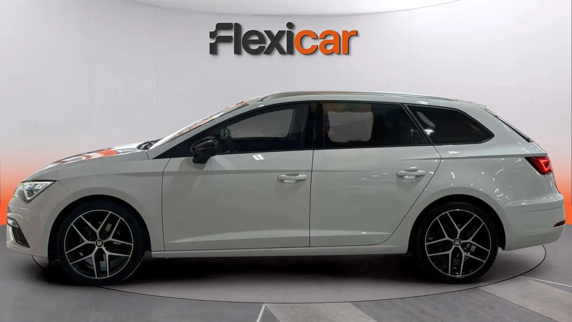 SEAT León ST 1.5 Ecotsi DSG-7 FR - foto 4