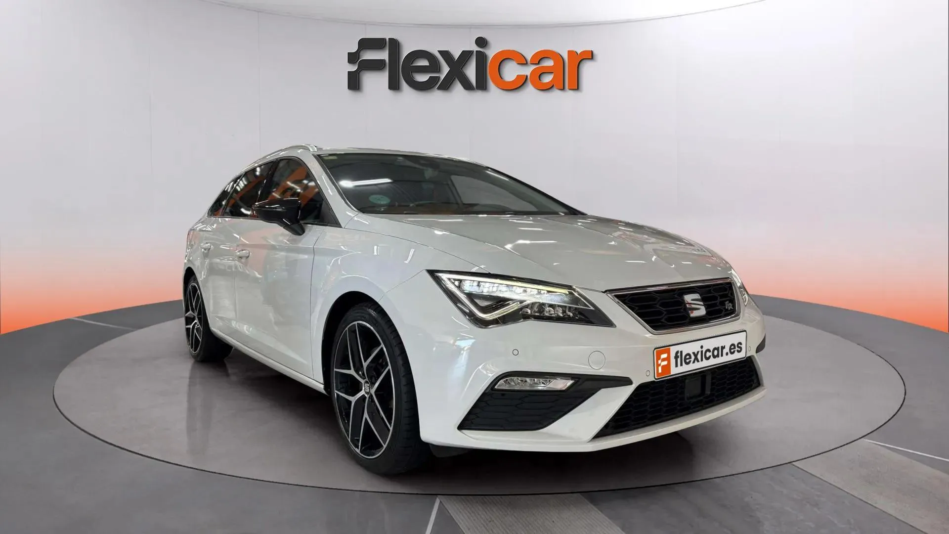 SEAT León ST 1.5 Ecotsi DSG-7 FR - foto 1