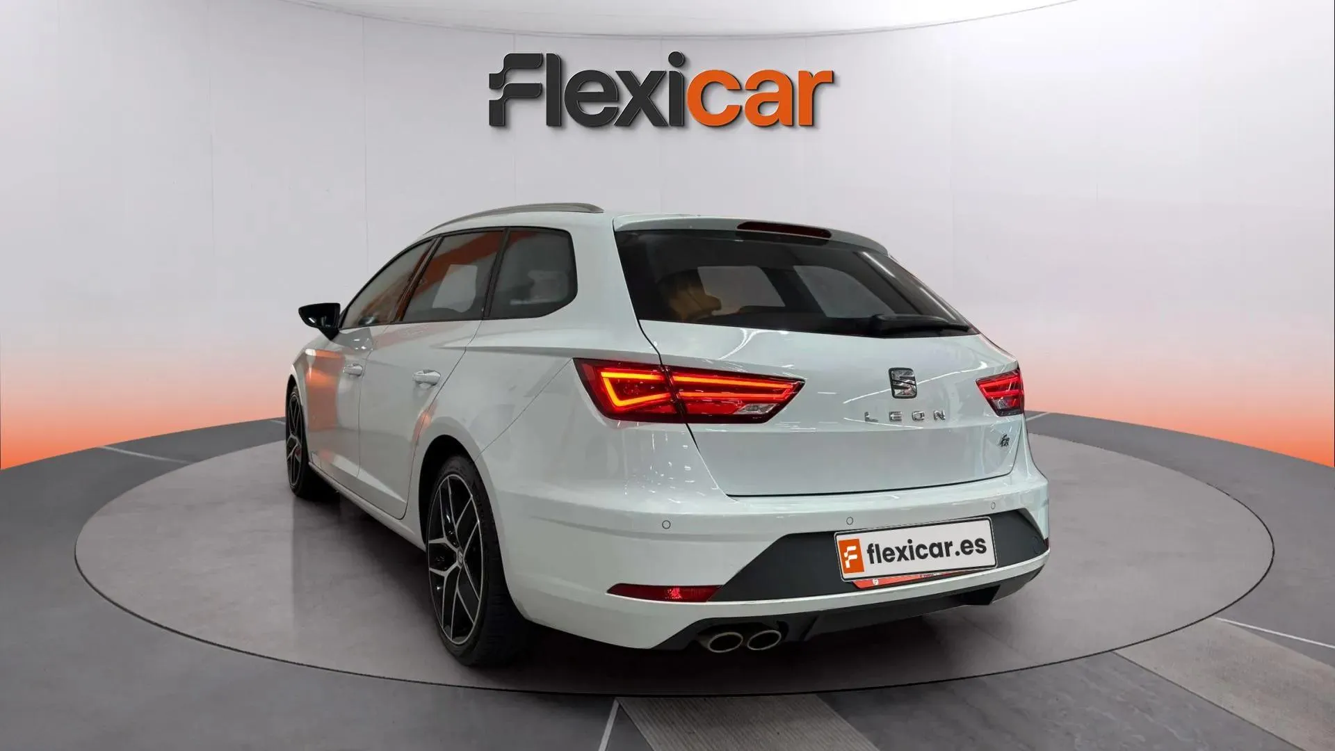 SEAT León ST 1.5 Ecotsi DSG-7 FR - foto 5
