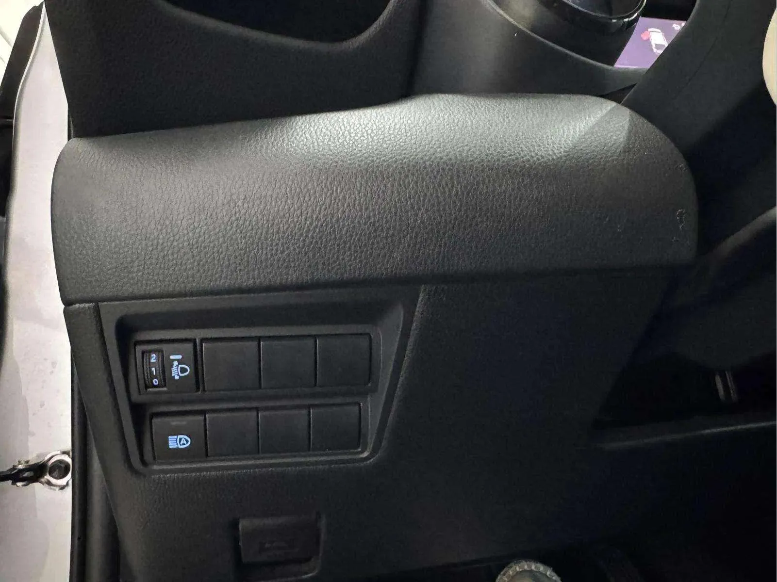 Toyota Yaris 1.5 120H Active Tech - foto 25