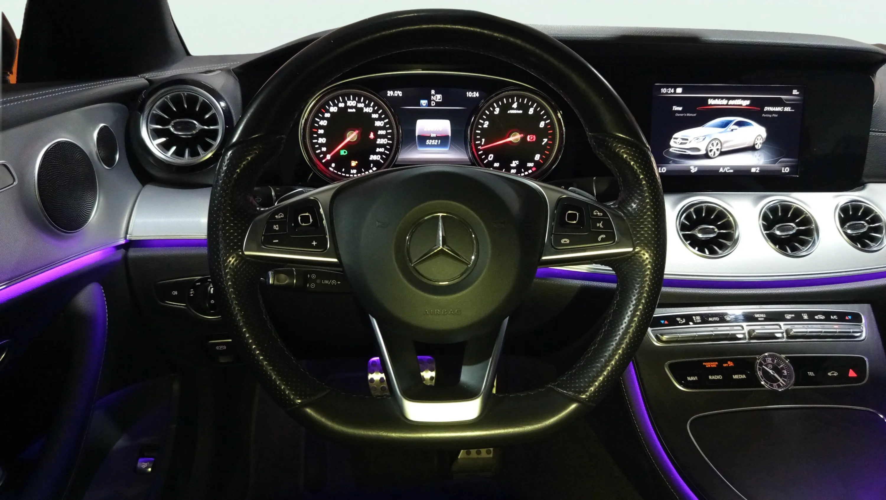 Mercedes-Benz Clase E Coupé E 200 - foto 12
