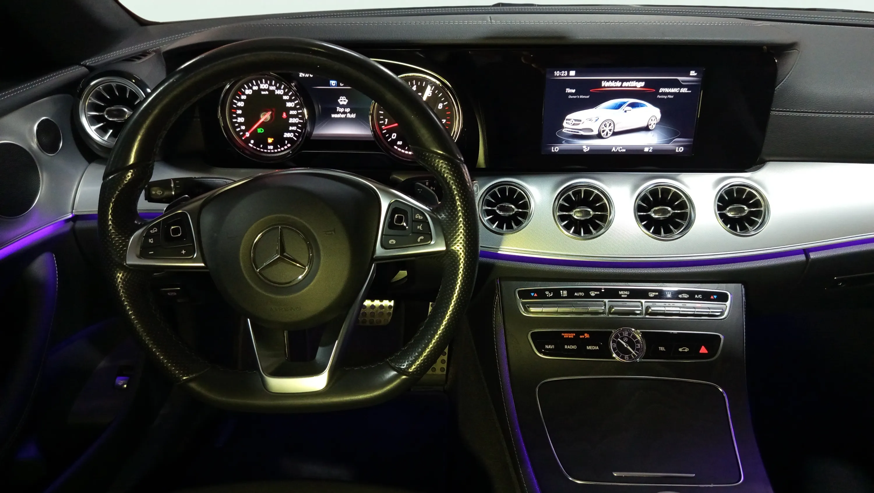Mercedes-Benz Clase E Coupé E 200 - foto 11