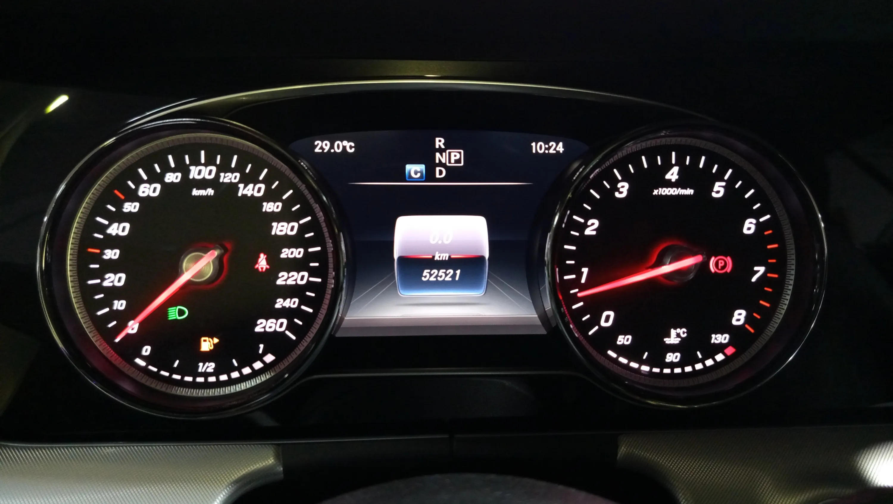 Mercedes-Benz Clase E Coupé E 200 - foto 10