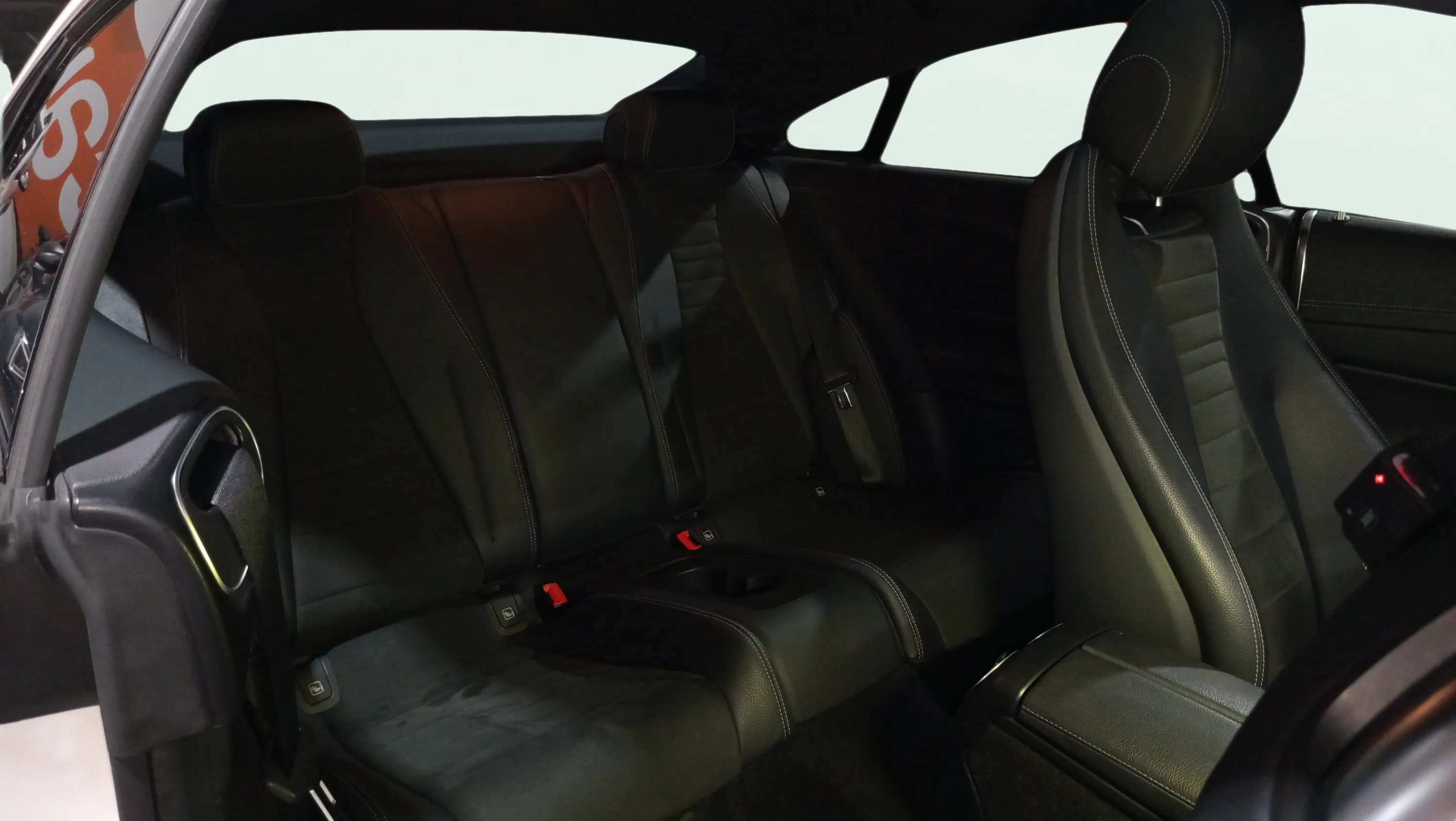 Mercedes-Benz Clase E Coupé E 200 - foto 14
